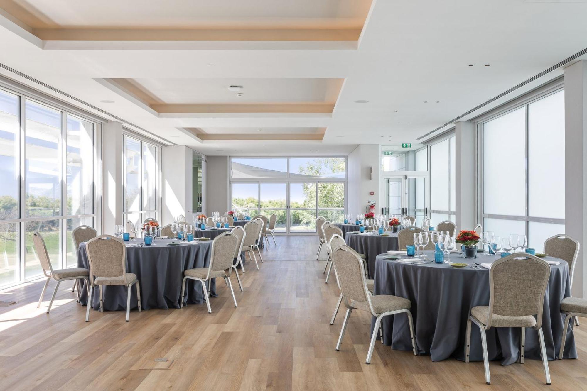 Hotel Crowne Plaza - Caparica Lisbon 4*
