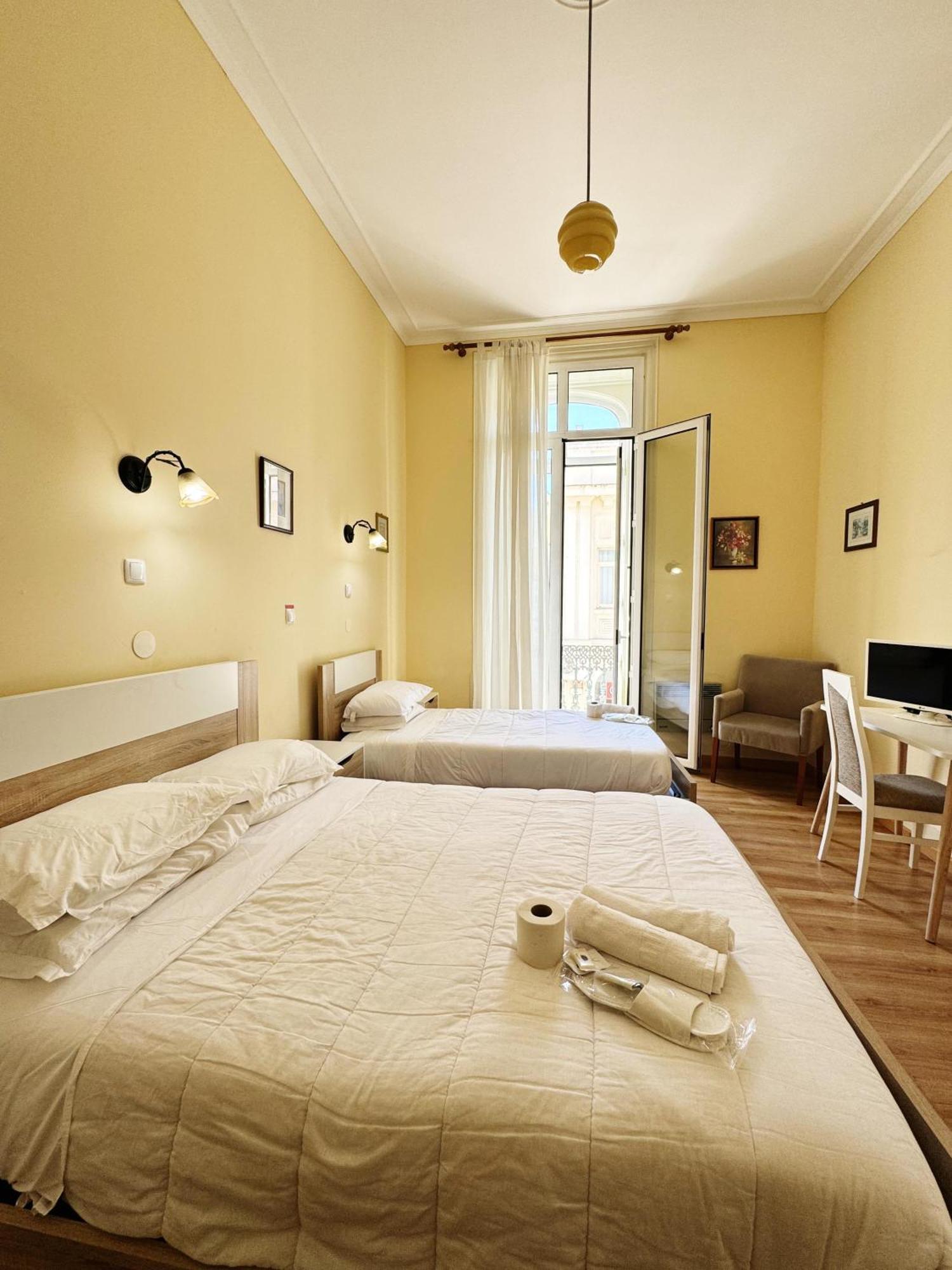 Central Guest House Gasthuis 3*