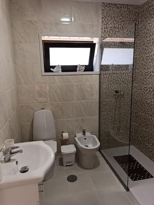 Casa Da Mimosa, A 100 Metros Da De Cha Holiday home