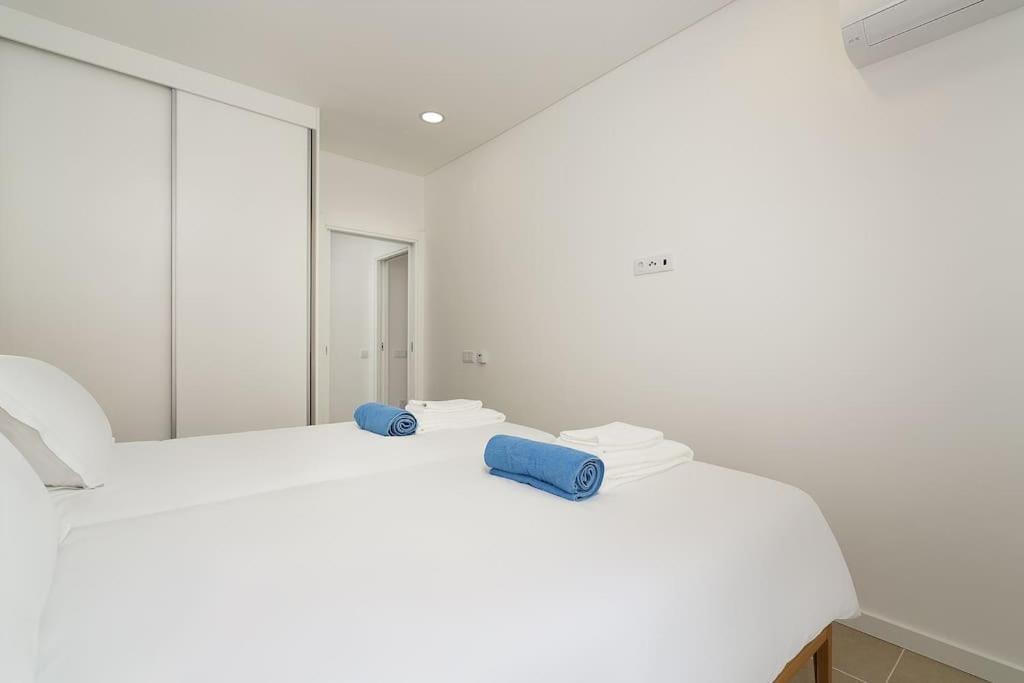 Hibisco Is A Modern Apartment, 5min Walk To Apartment Praia Da Luz