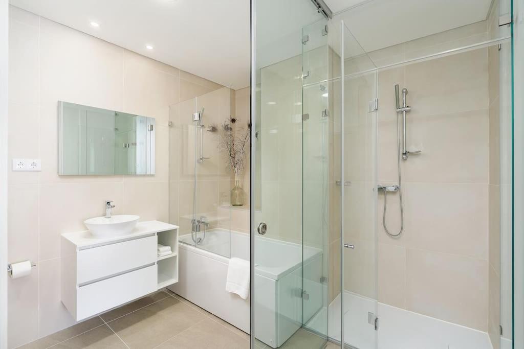 Hibisco Is A Modern Apartment, 5min Walk To