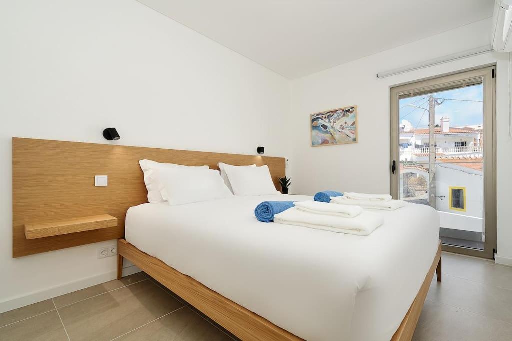 Hibisco Is A Modern Apartment, 5min Walk To Apartment Praia Da Luz
