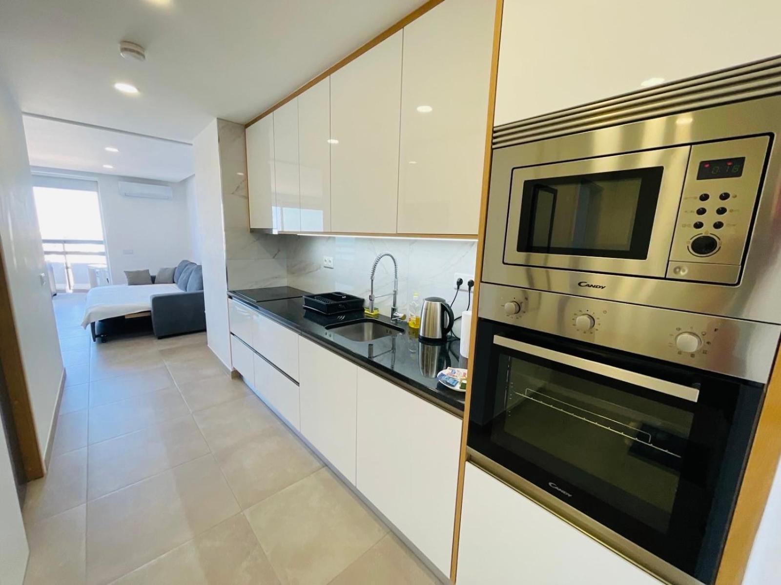 Ocean View - Amazing Sunset - Modern Style - Pool & 200m To Apartment Portimao