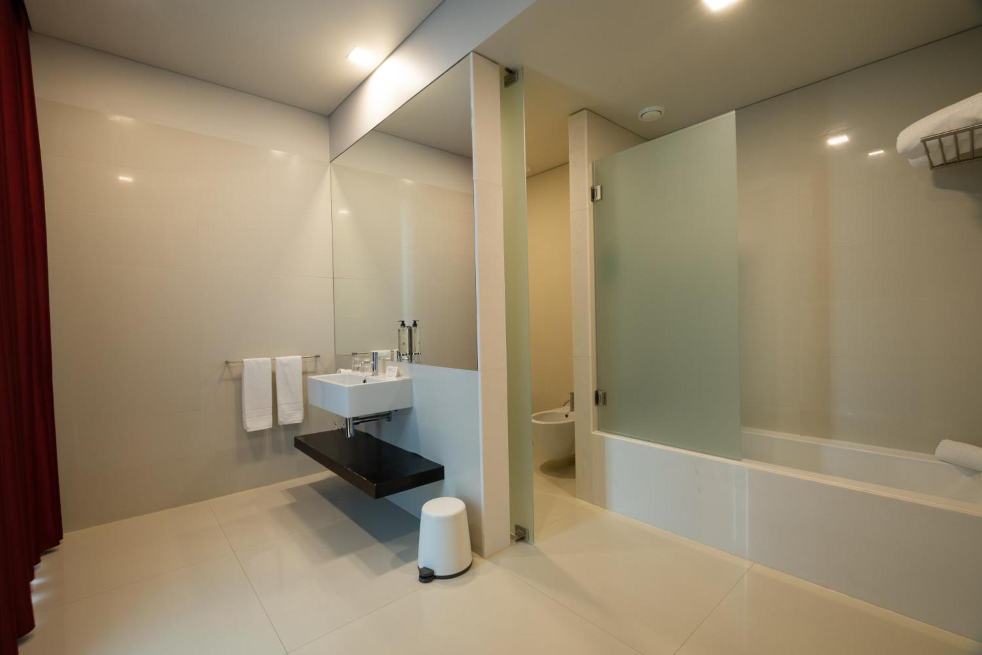 Axis Viana Business & Hotel 4*