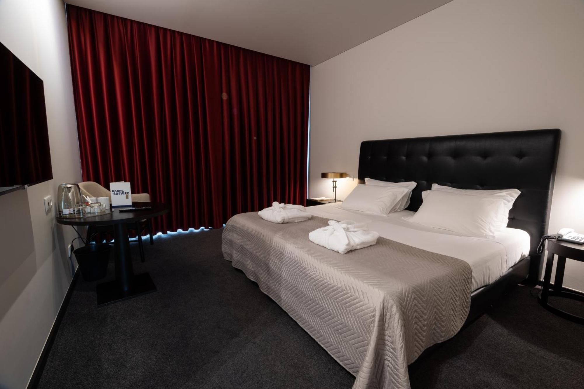 Axis Viana Business & Hotel 4*
