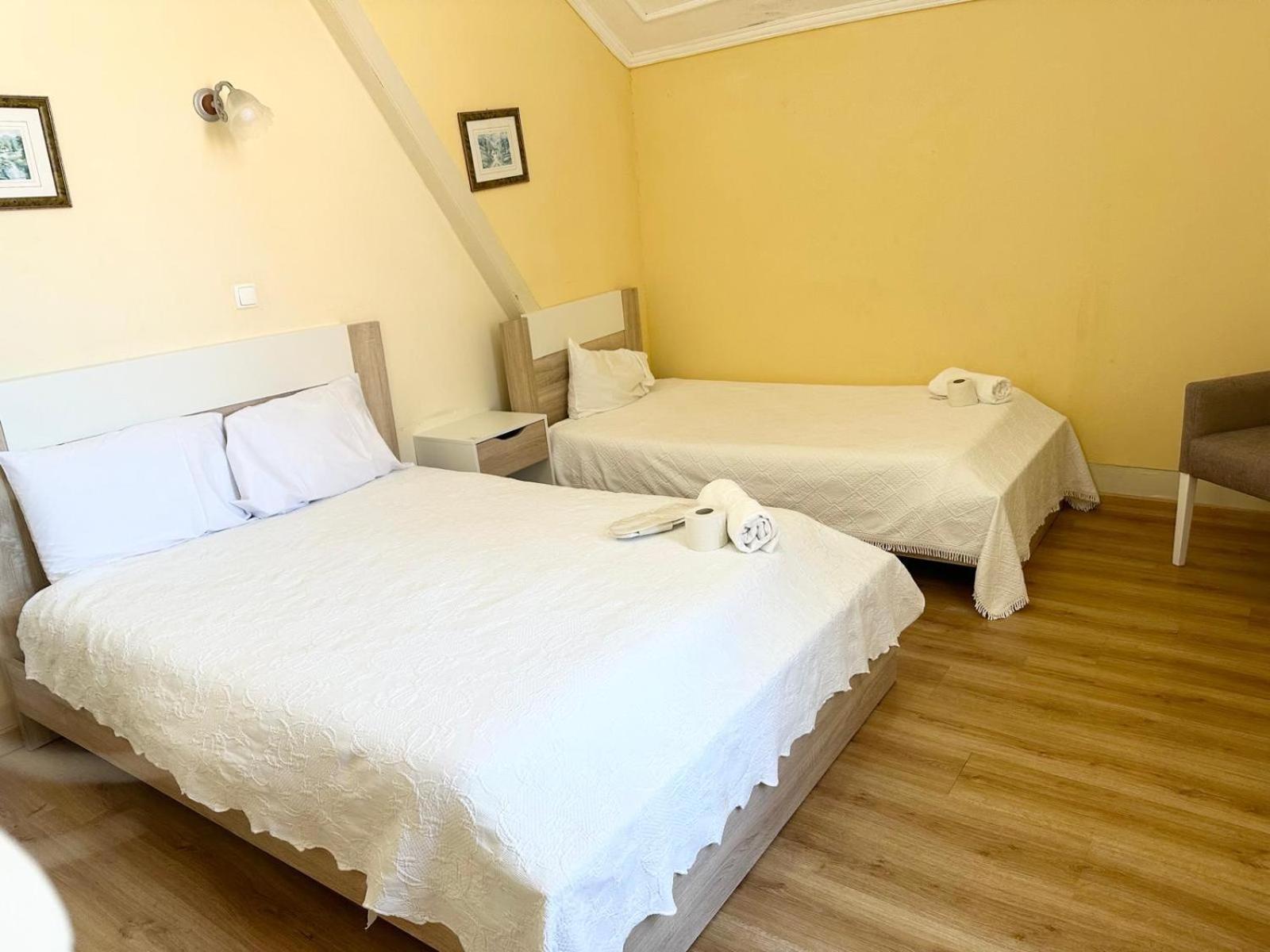 Pensión Central Guest House 3*