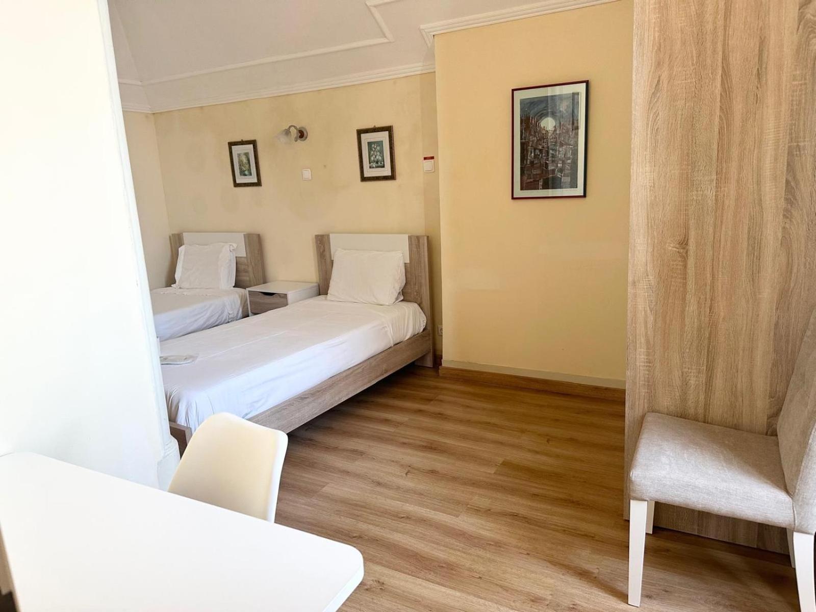 Central Guest House 3*