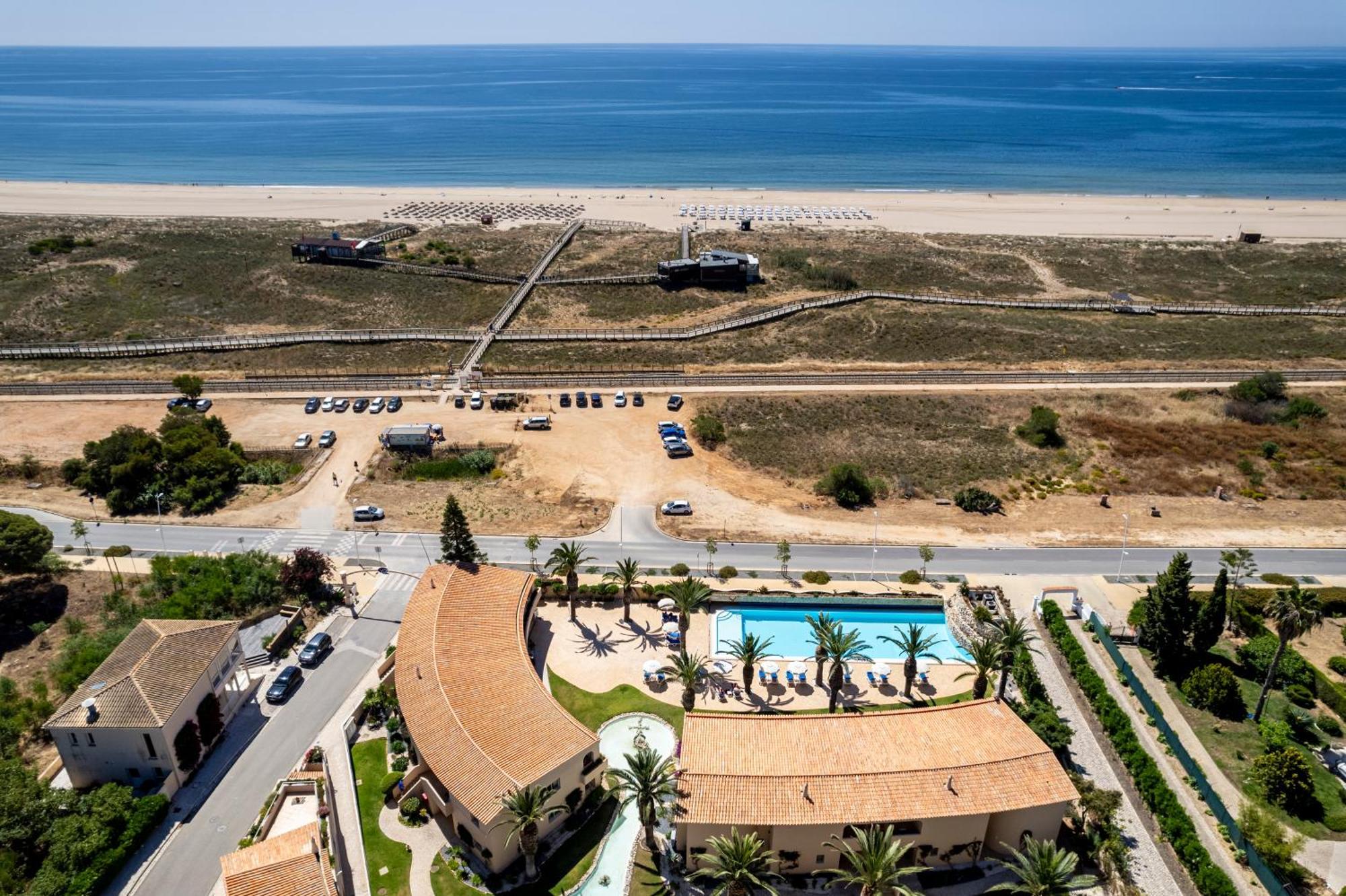 Apartment Vila Palmeira Beach Resort