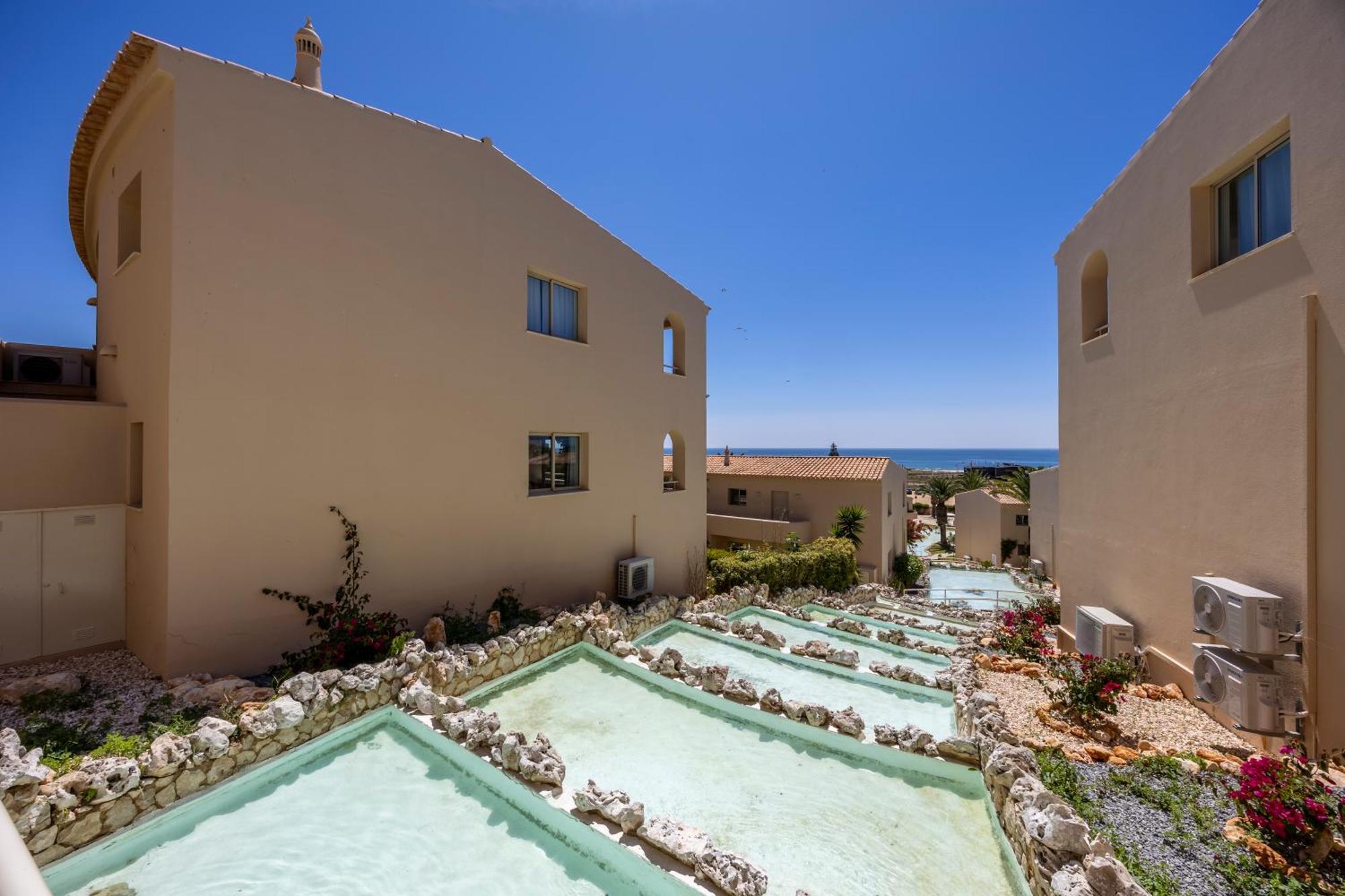Vila Palmeira Beach Resort Lagos