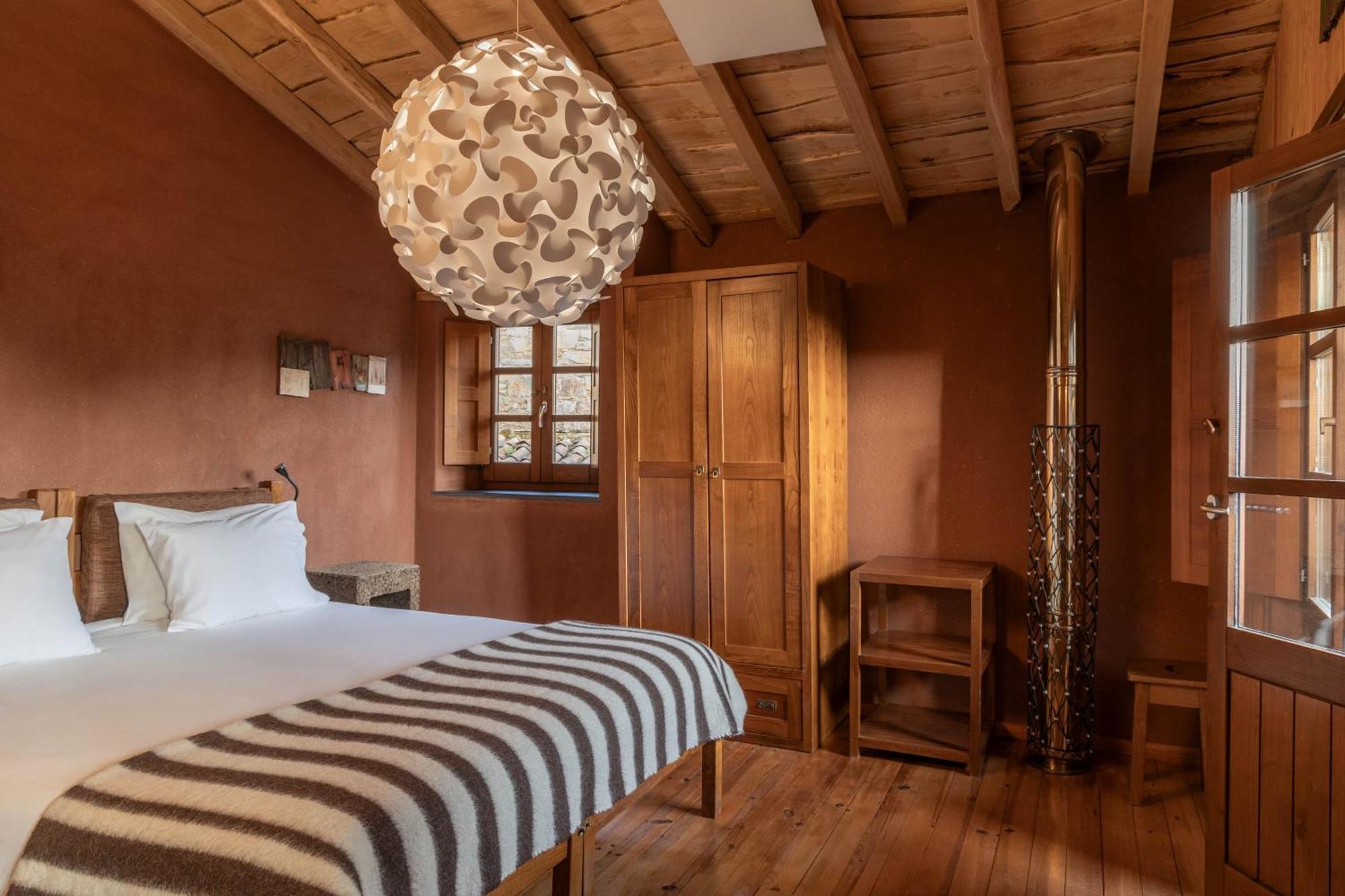Country house Cerdeira - Home For Creativity Lousa (Central Portugal)