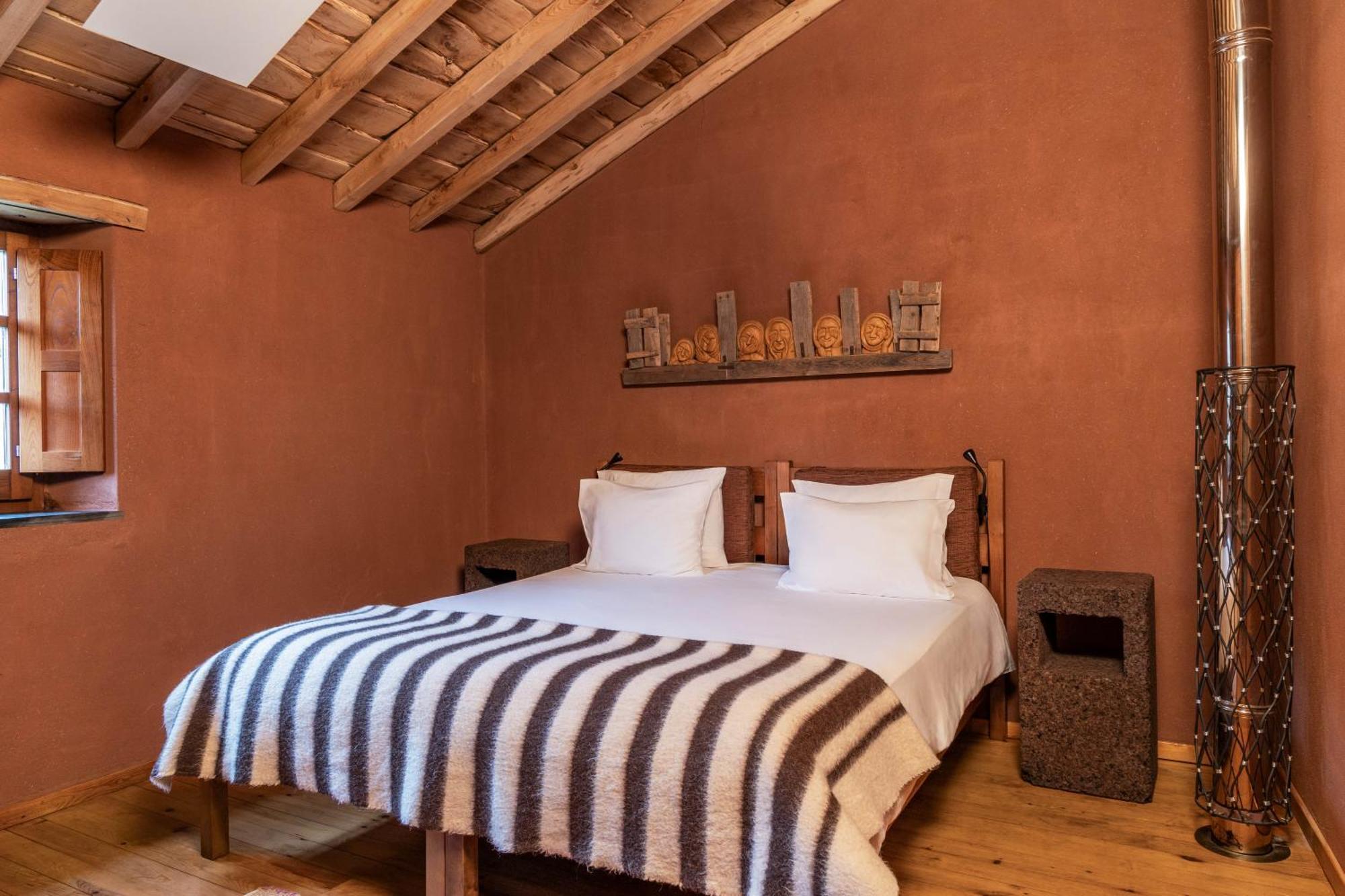 Country house Cerdeira - Home For Creativity