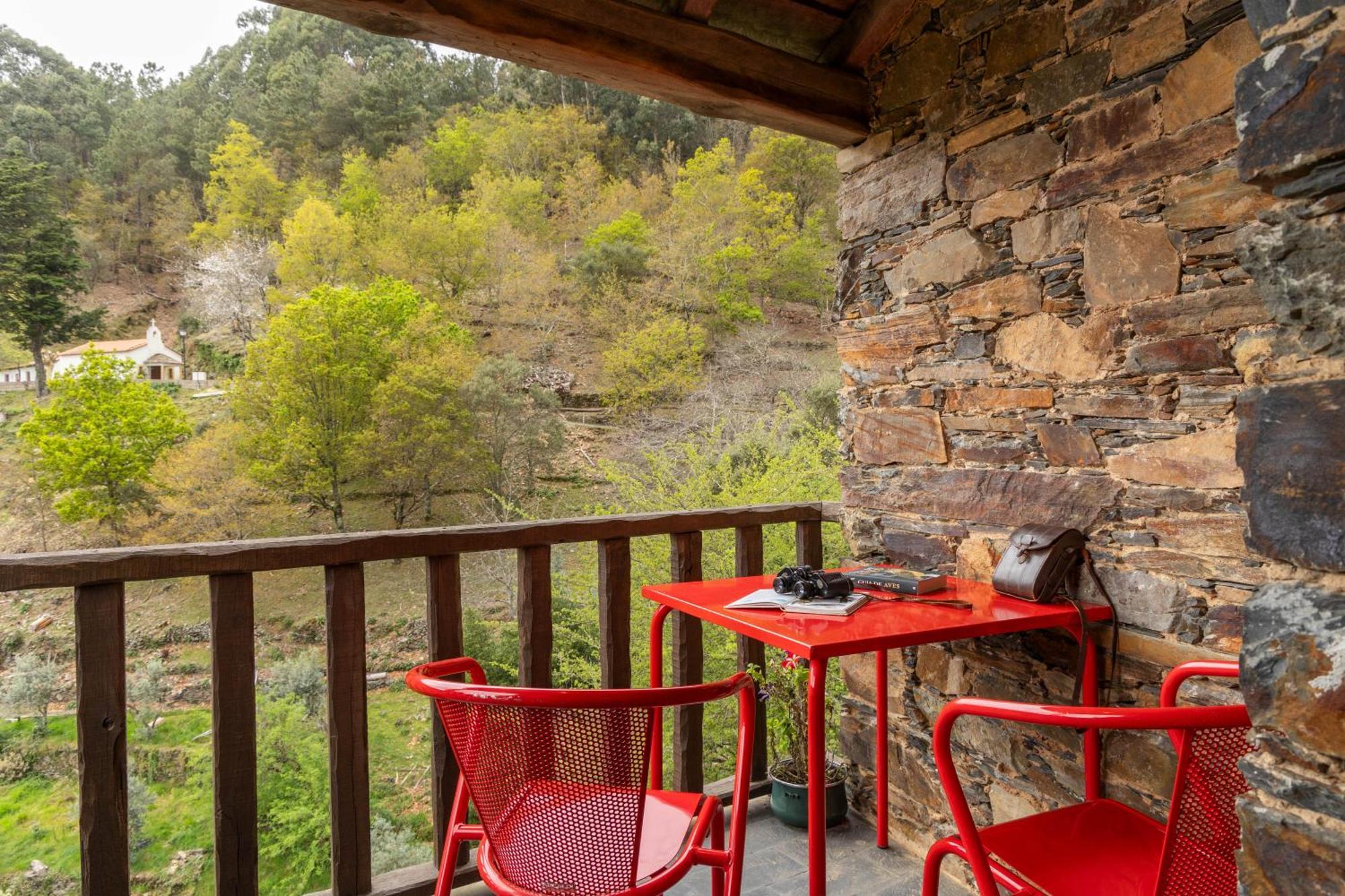 Cerdeira - Home For Creativity Country house Lousa (Central Portugal)
