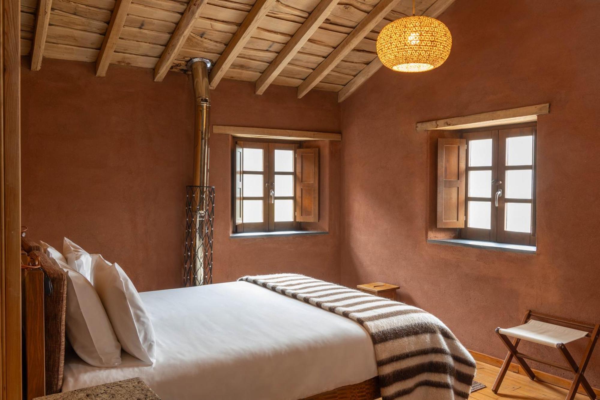 Cerdeira - Home For Creativity Country house *