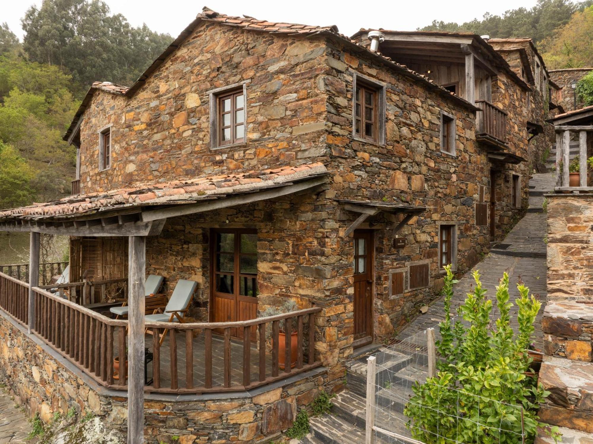 Cerdeira - Home For Creativity * Lousa (Central Portugal)