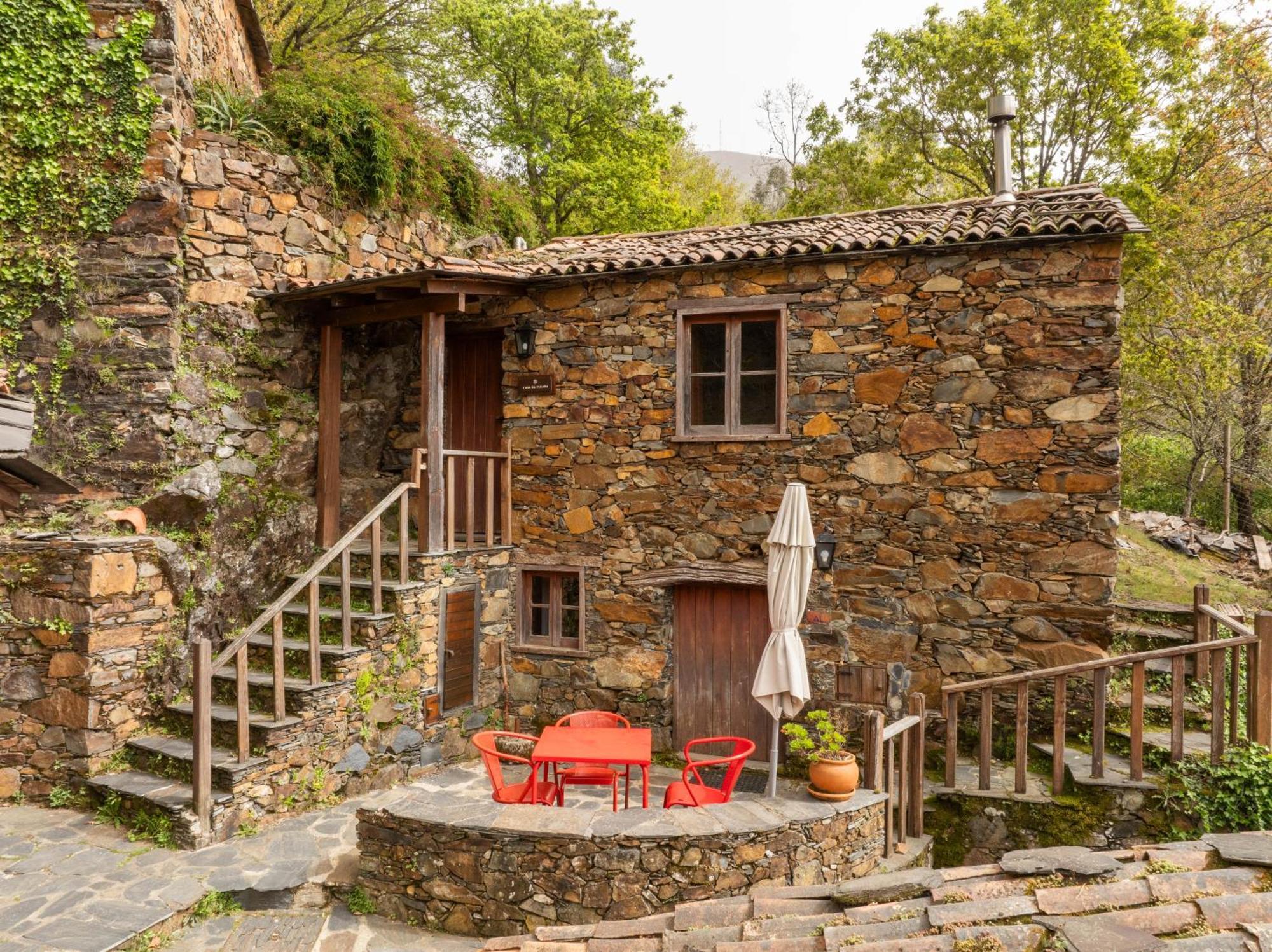 Cerdeira - Home For Creativity * Lousa (Central Portugal)