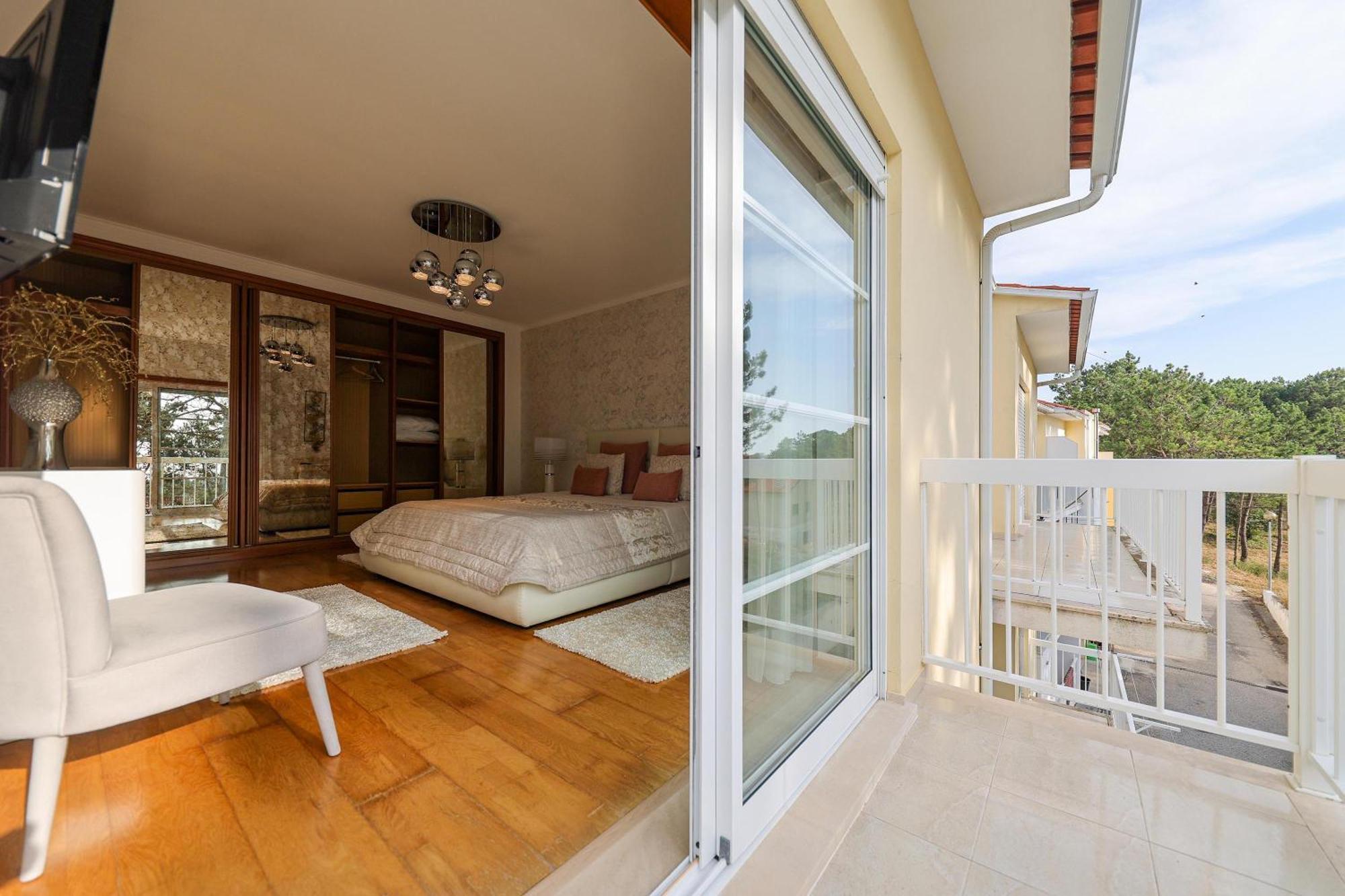 Guest house Moradia Chicharro Nazare
