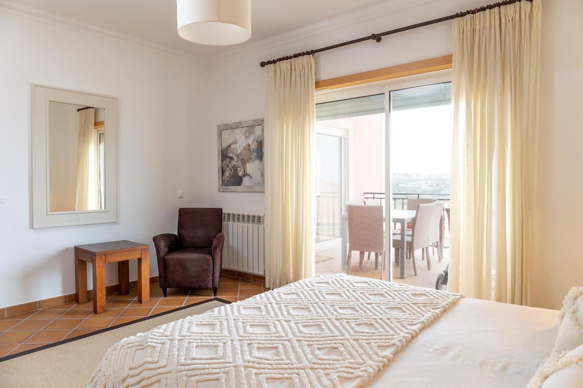 Apartment T3 Piscinavista Mar Del Rey Obidos A10 *