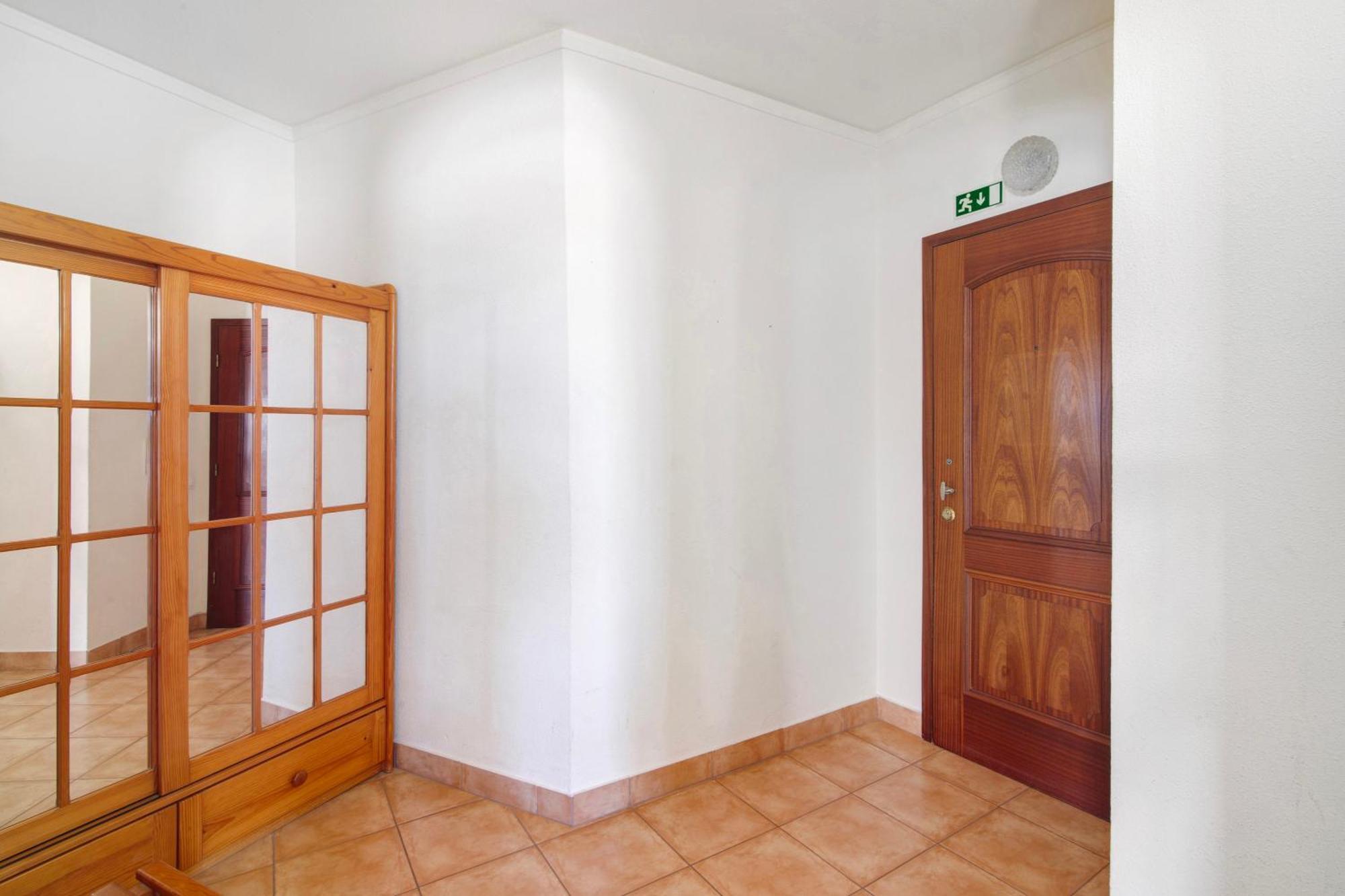 Camoes 13º F Apartment *