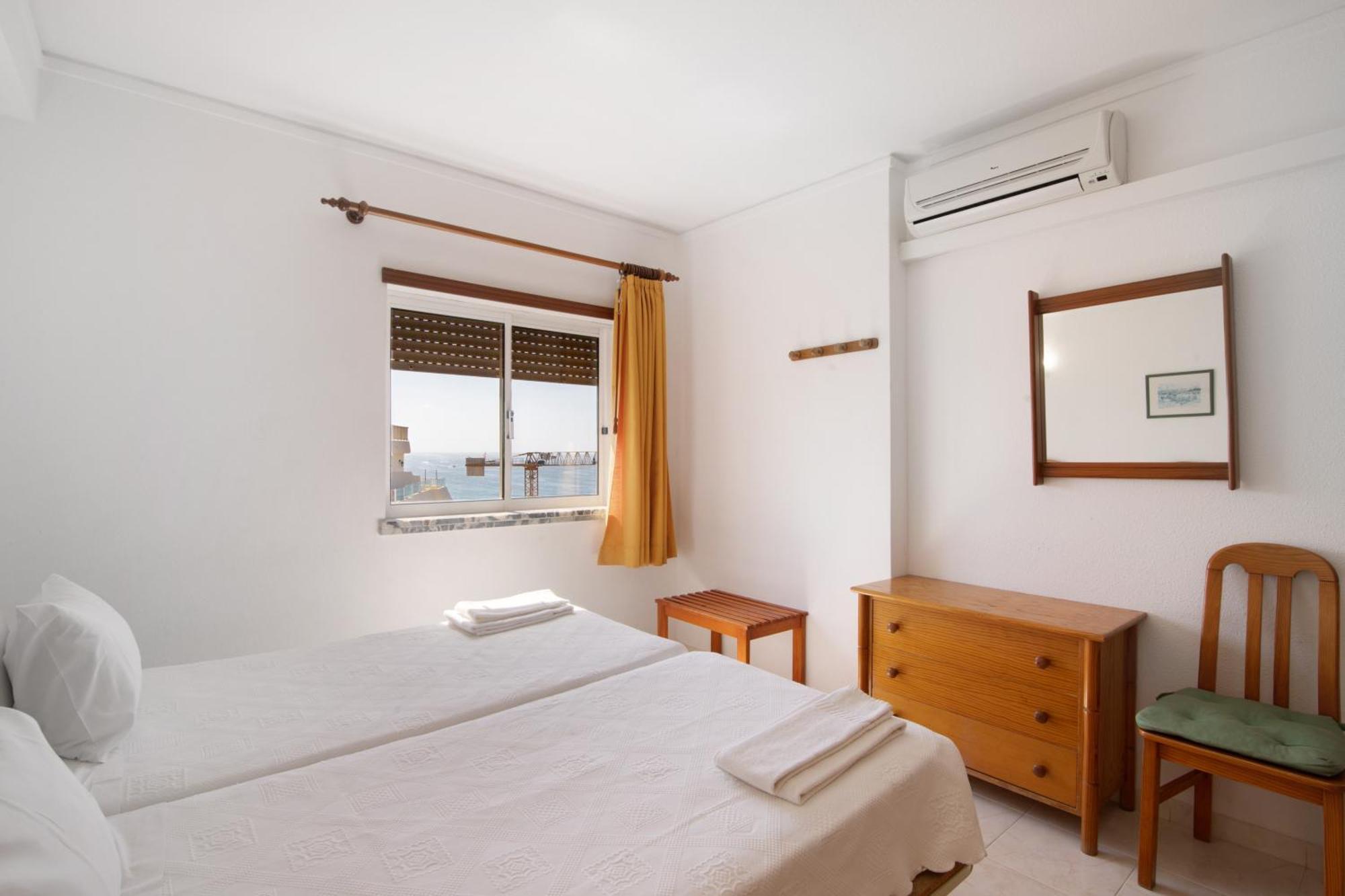 Apartment Camoes 13º C Armacao de Pera