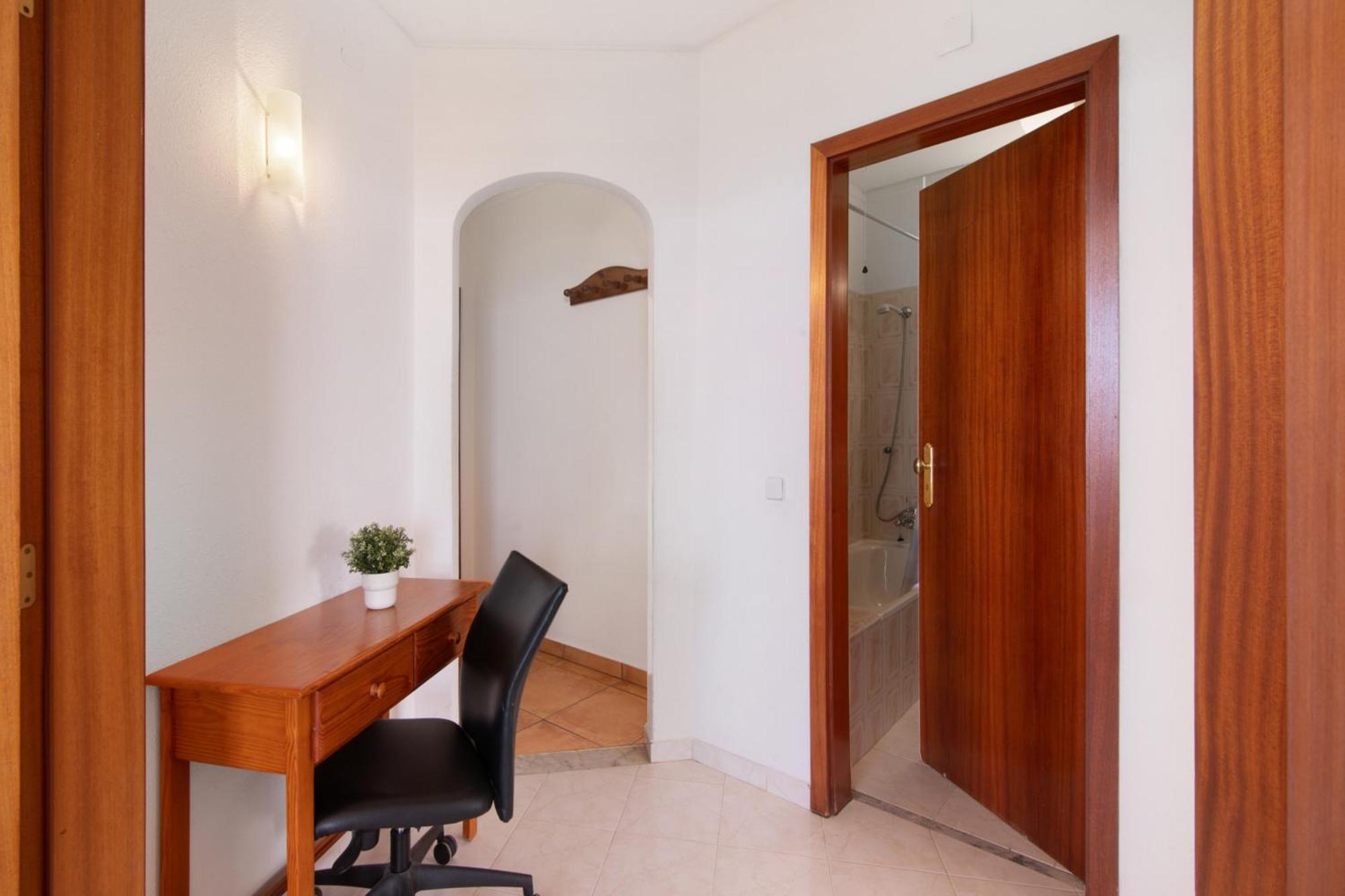 Apartment Camoes 13º C