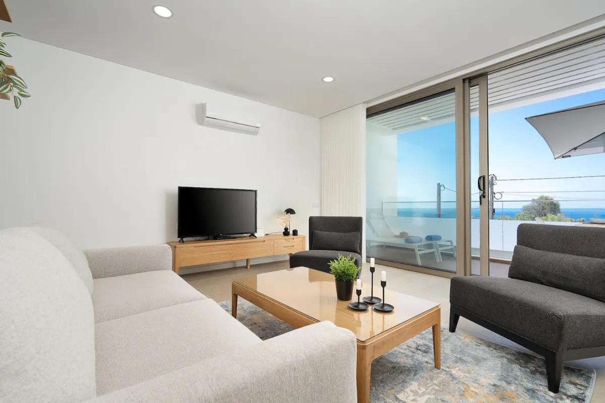 Hibisco Is A Modern Apartment, 5min Walk To Apartment Praia Da Luz