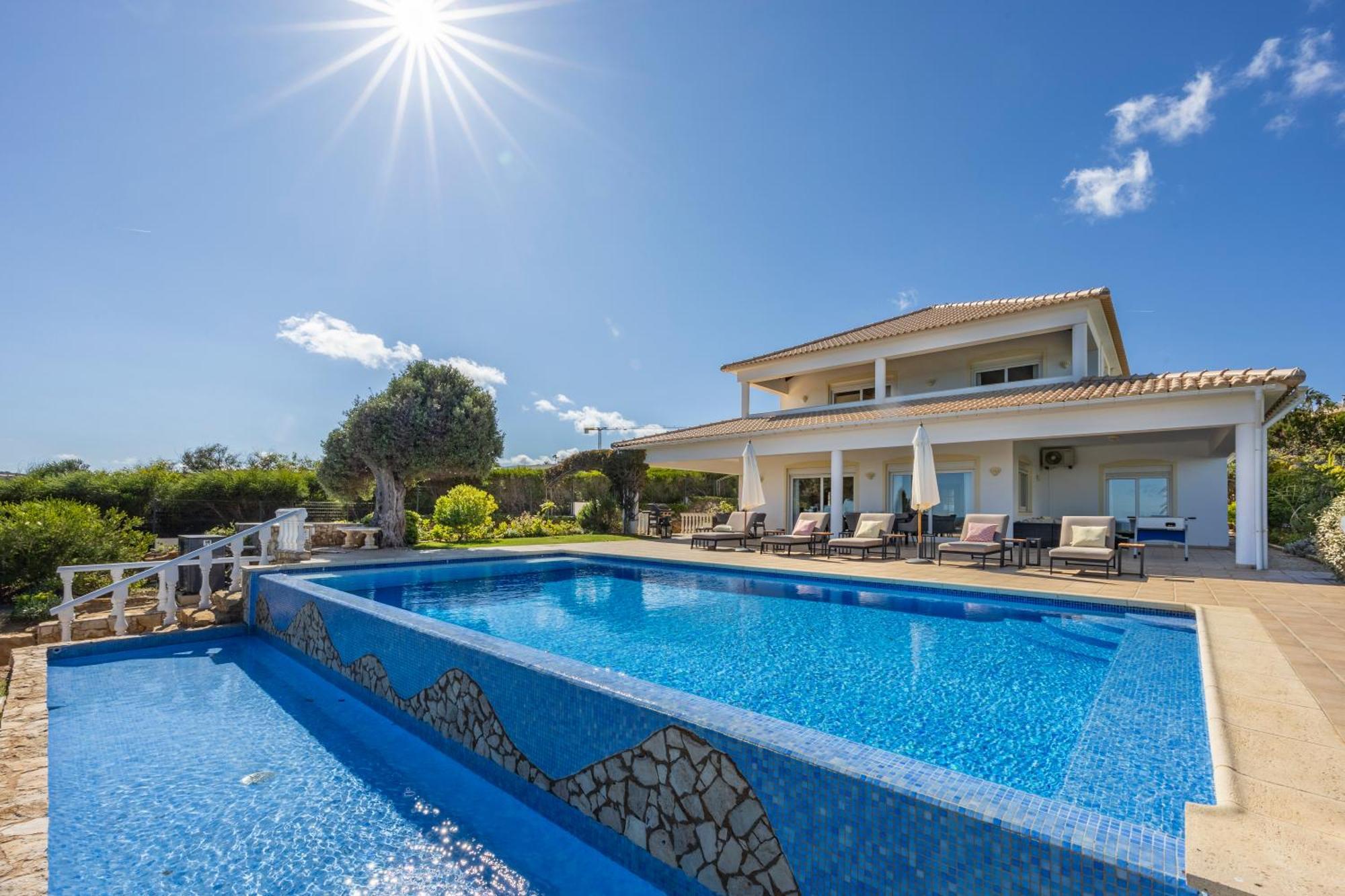 Zinha Villa