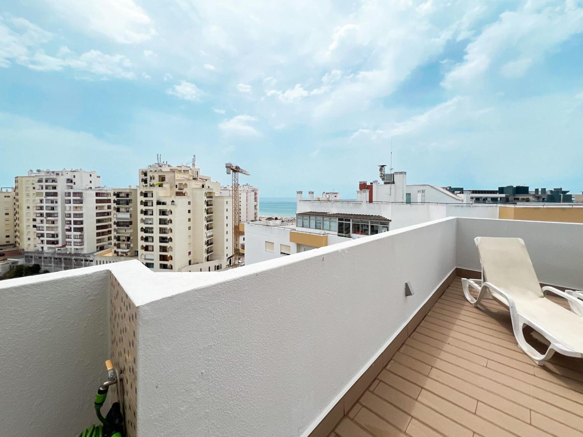 Penthouse T3 Com Terraco E Bbq * Portimao