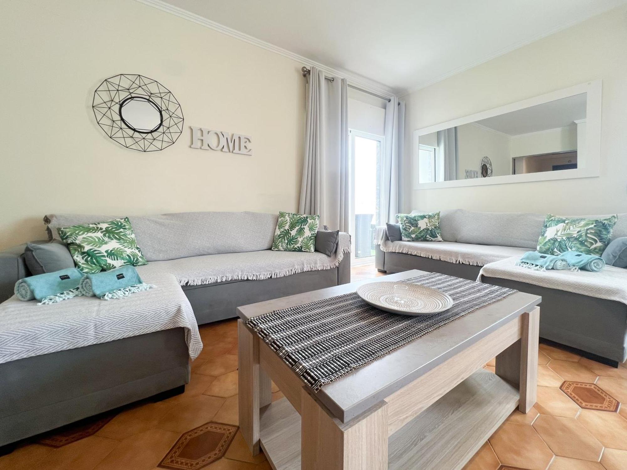 Penthouse T3 Com Terraco E Bbq Apartment