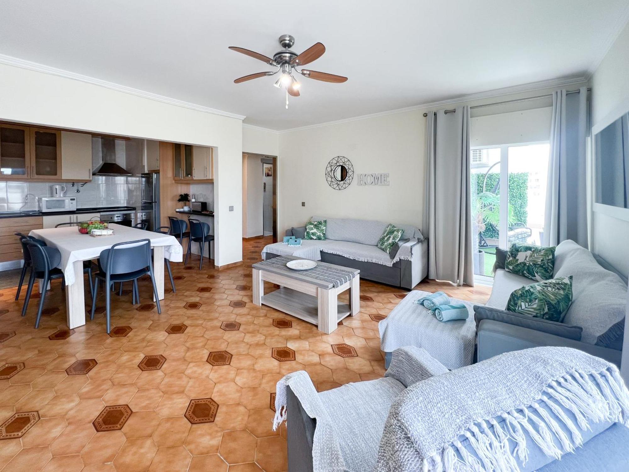 Penthouse T3 Com Terraco E Bbq Portimao