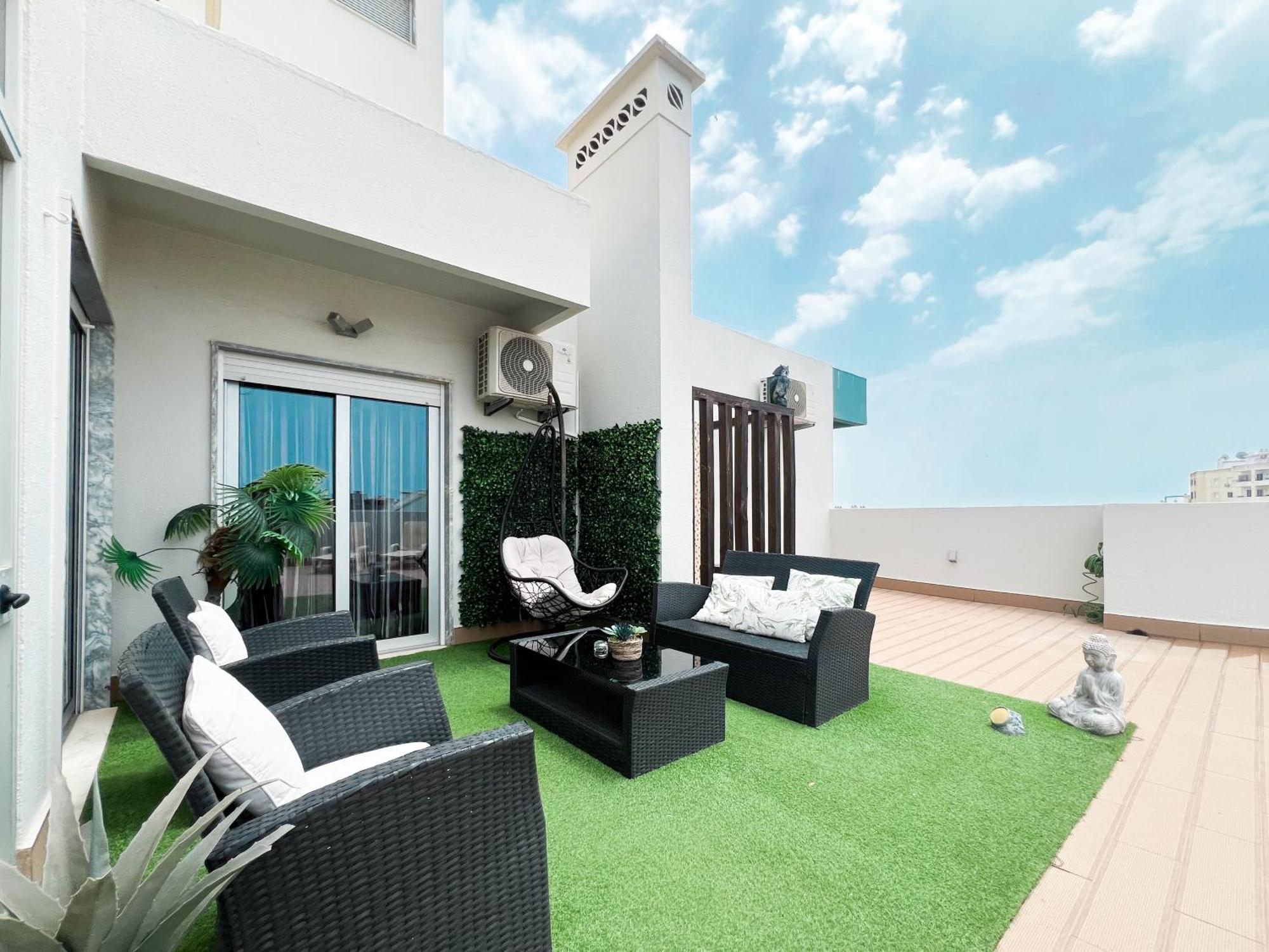 Apartment Penthouse T3 Com Terraco E Bbq *