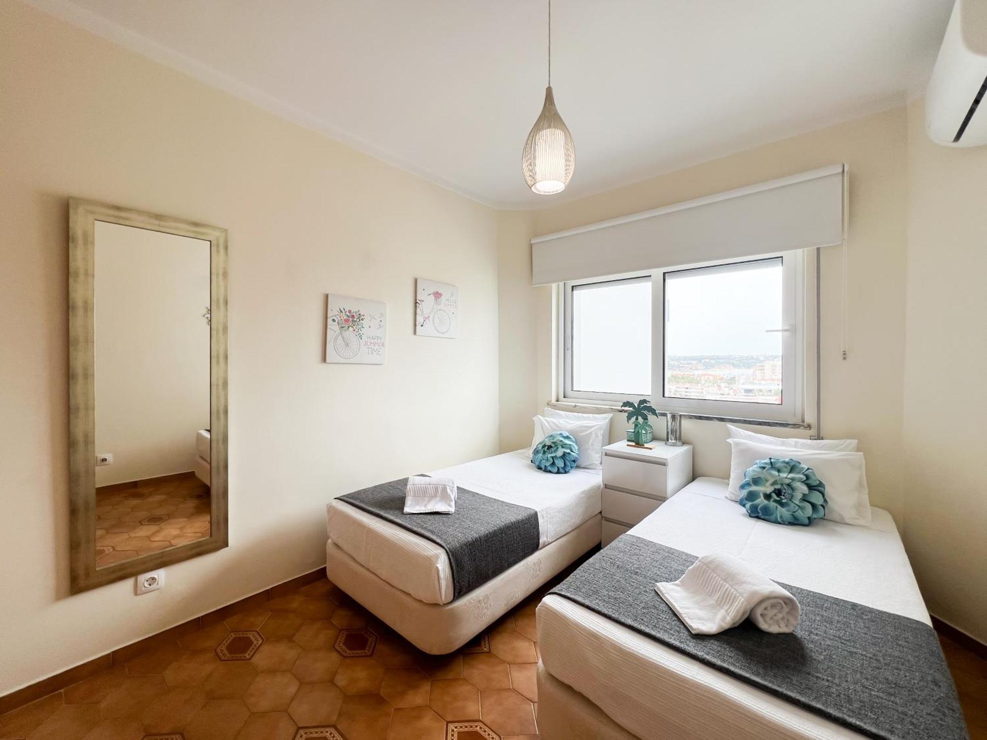 Penthouse T3 Com Terraco E Bbq * Portimao