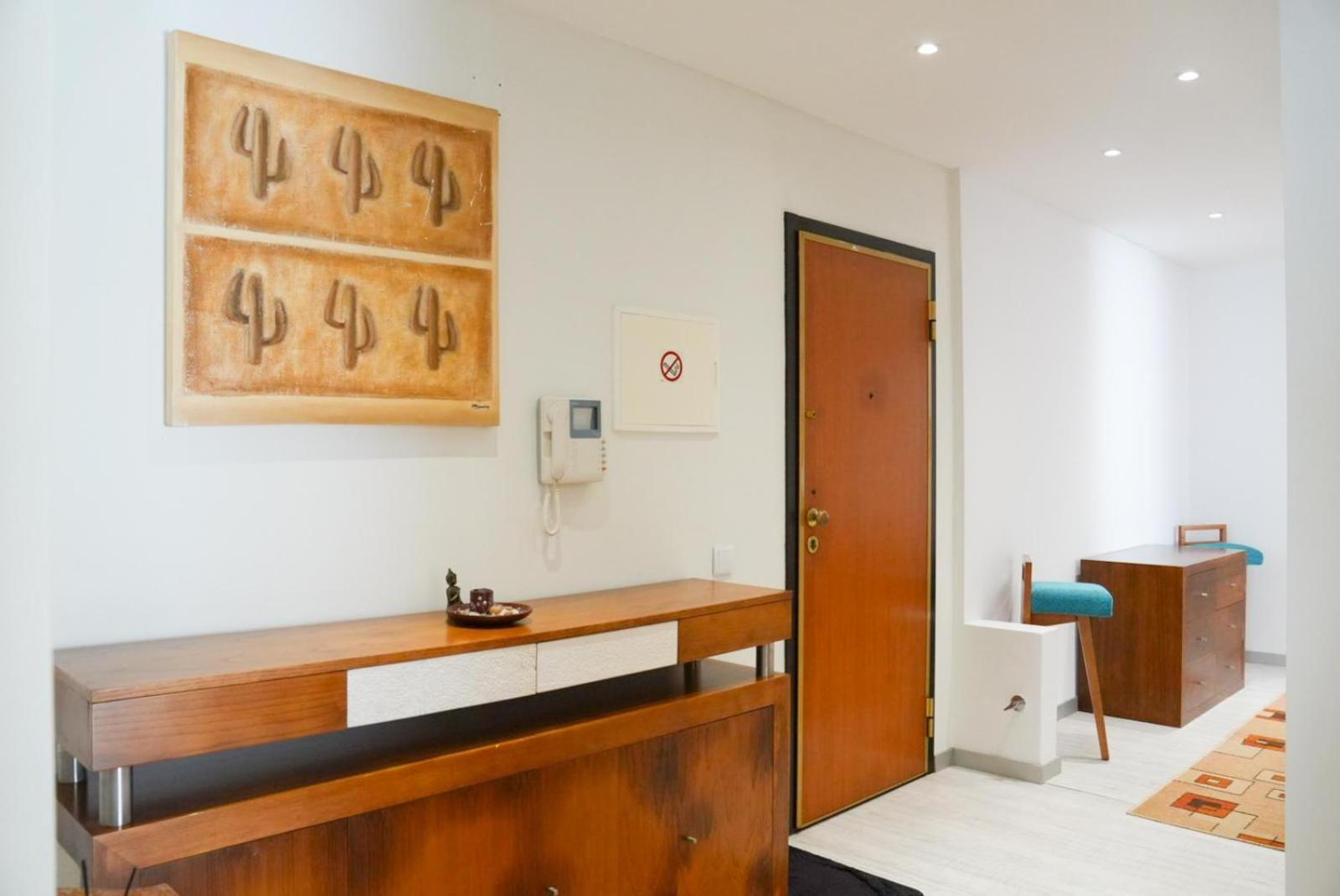 Apartment North *