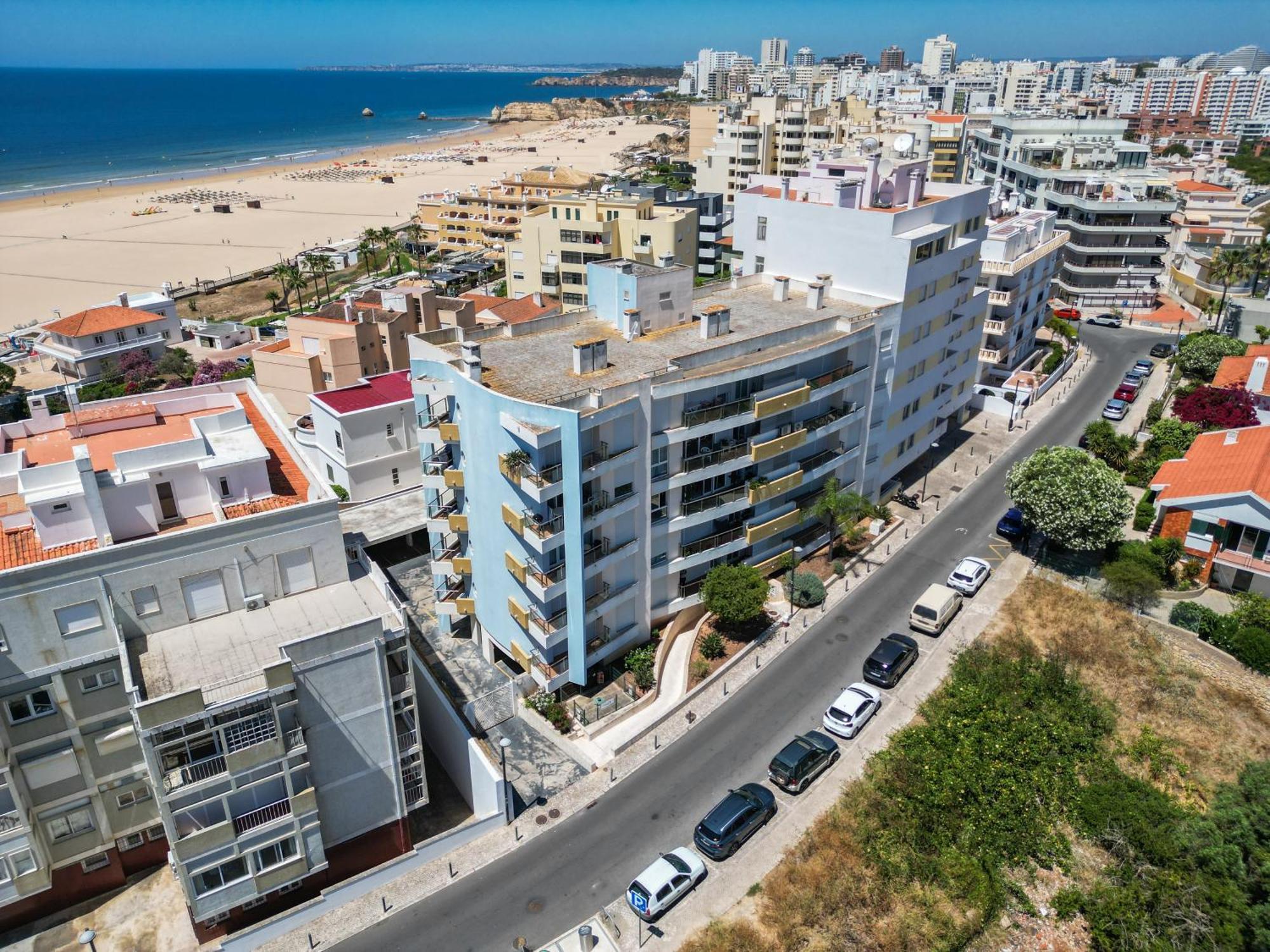 Urban Beach-vista Marina C