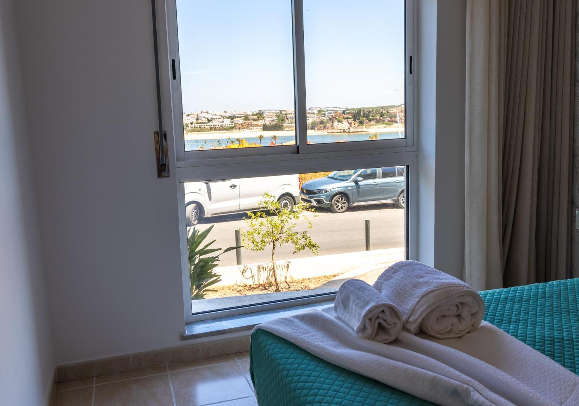 Urban Beach-vista Marina C Apartment
