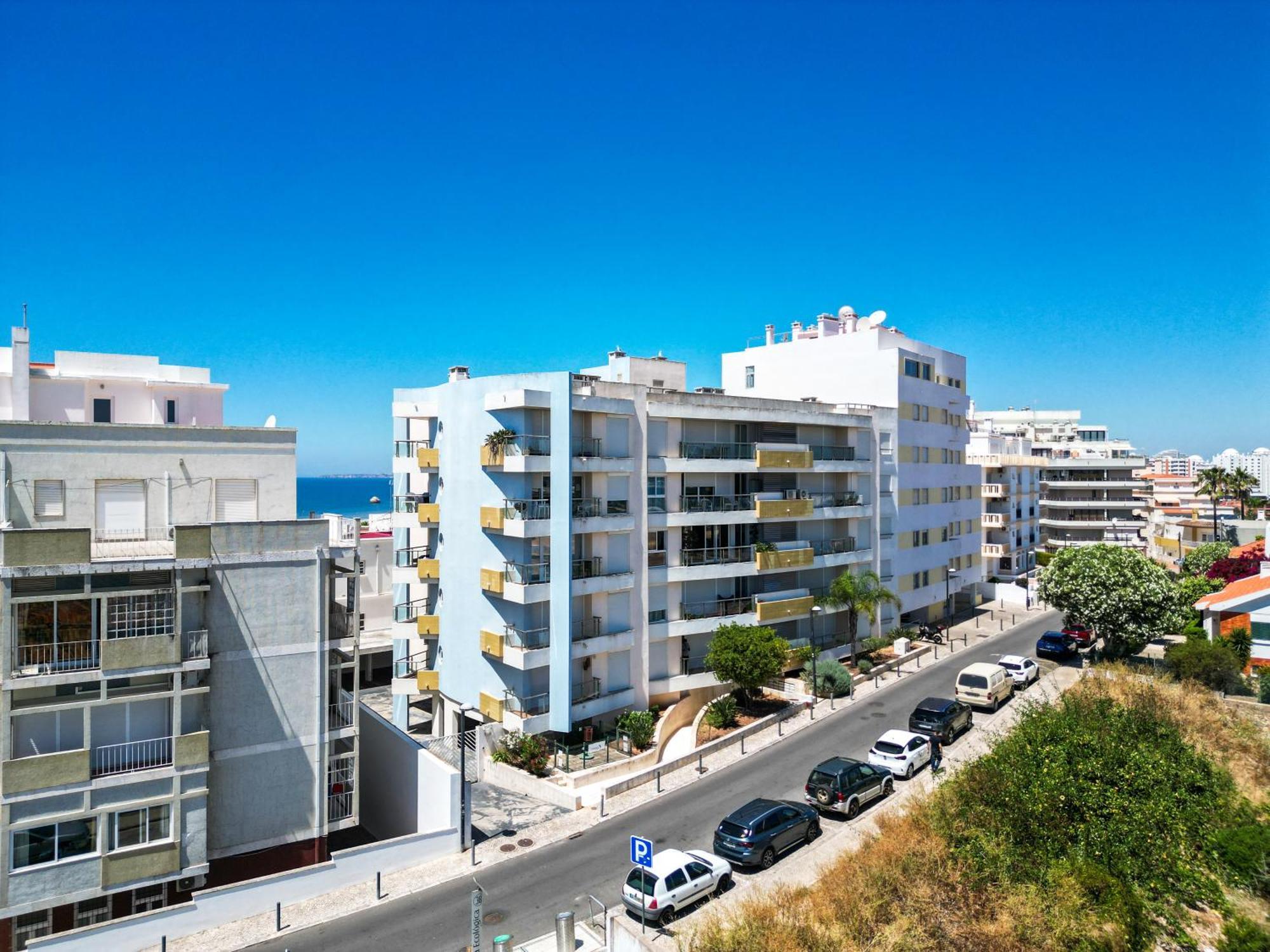 Urban Beach-vista Marina C
