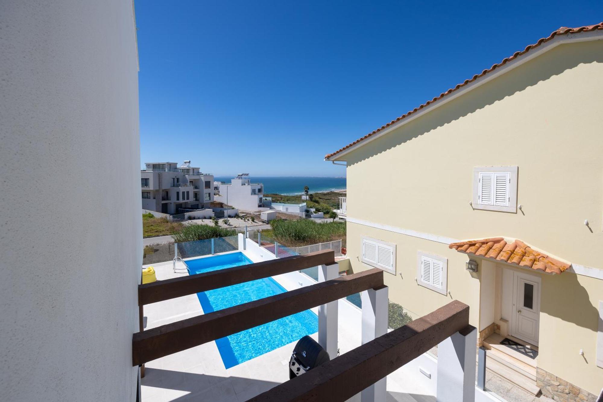Silver Coast Villa *