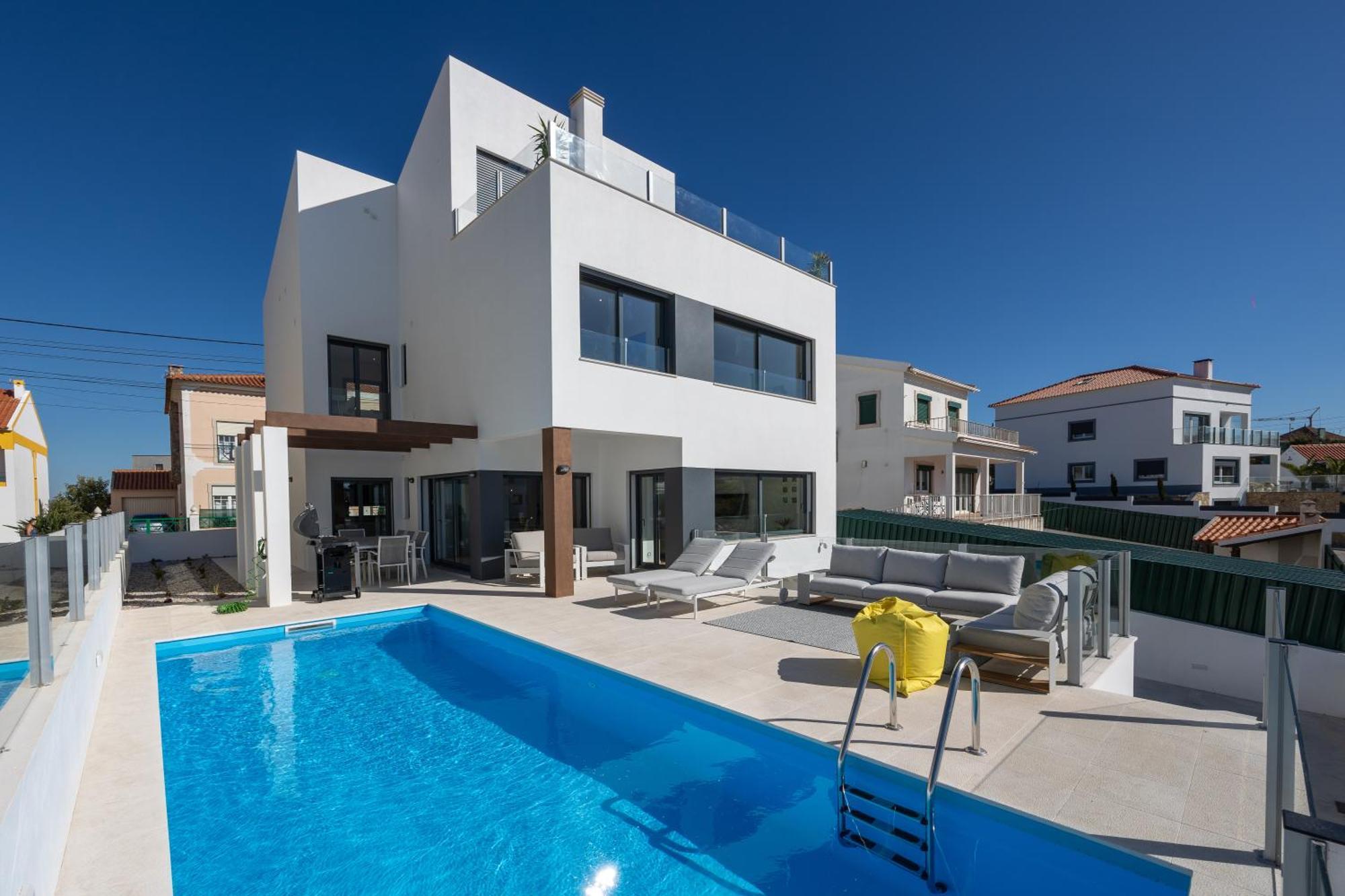 Silver Coast Villa *
