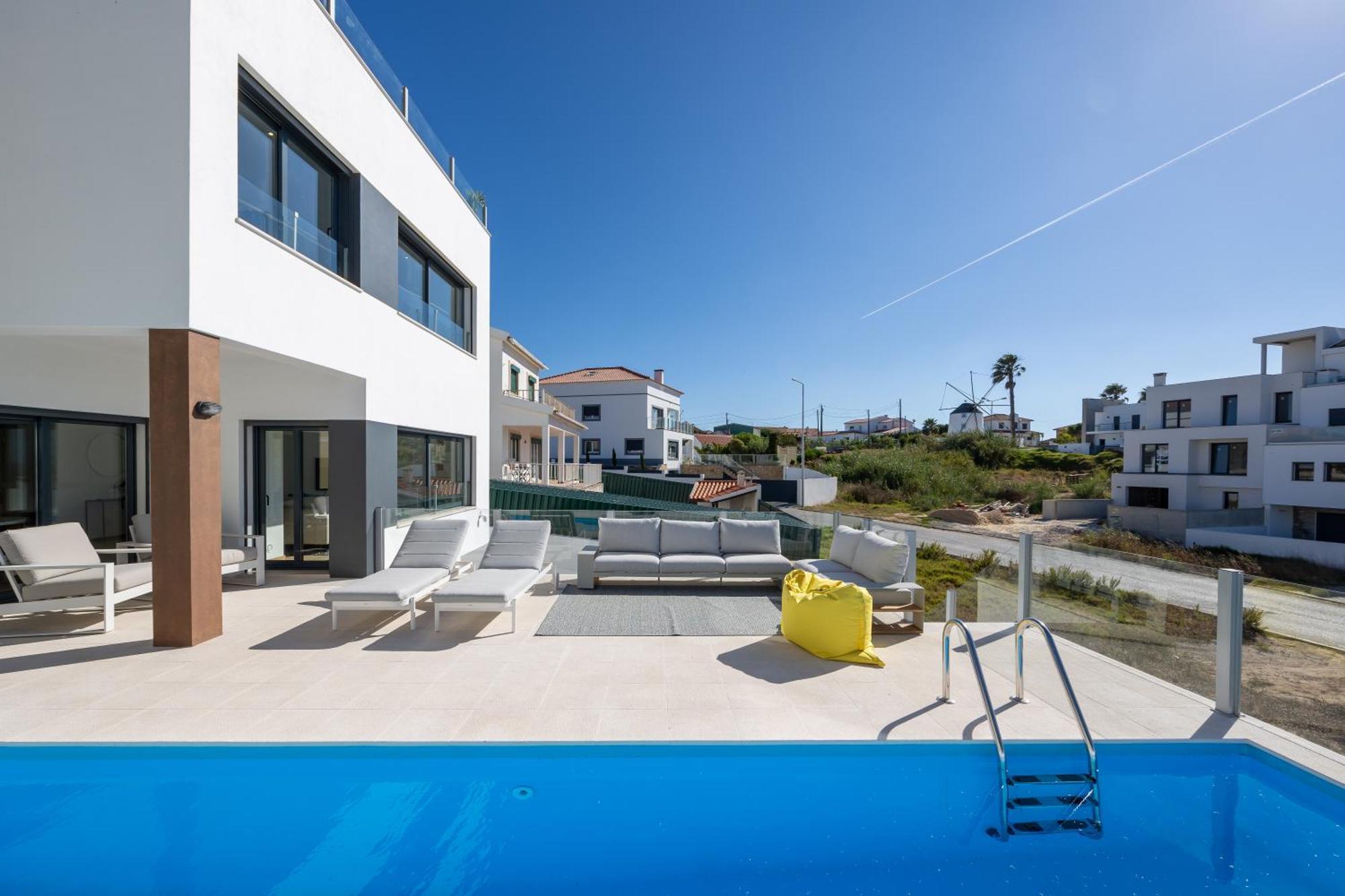 Silver Coast Villa *