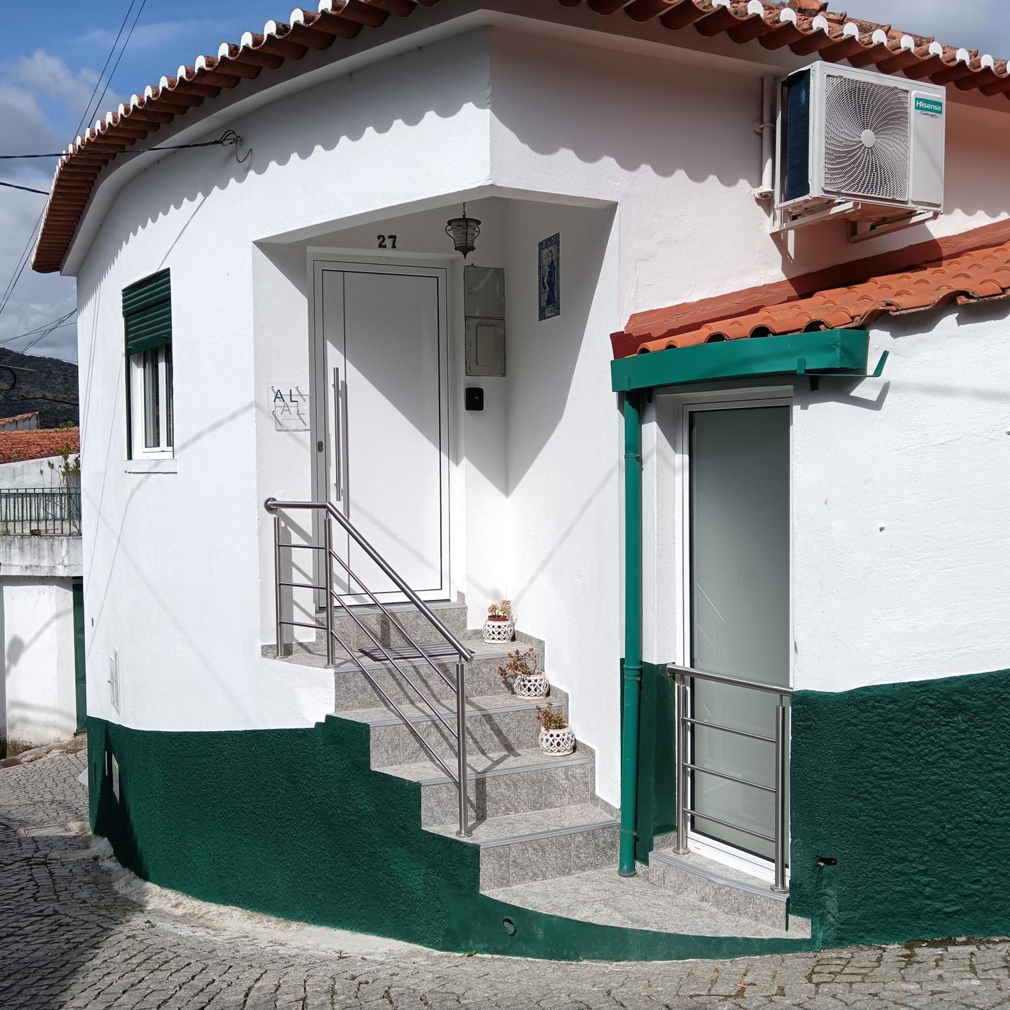 Casa Fonte Do Meio * Folgosa (Armamar)