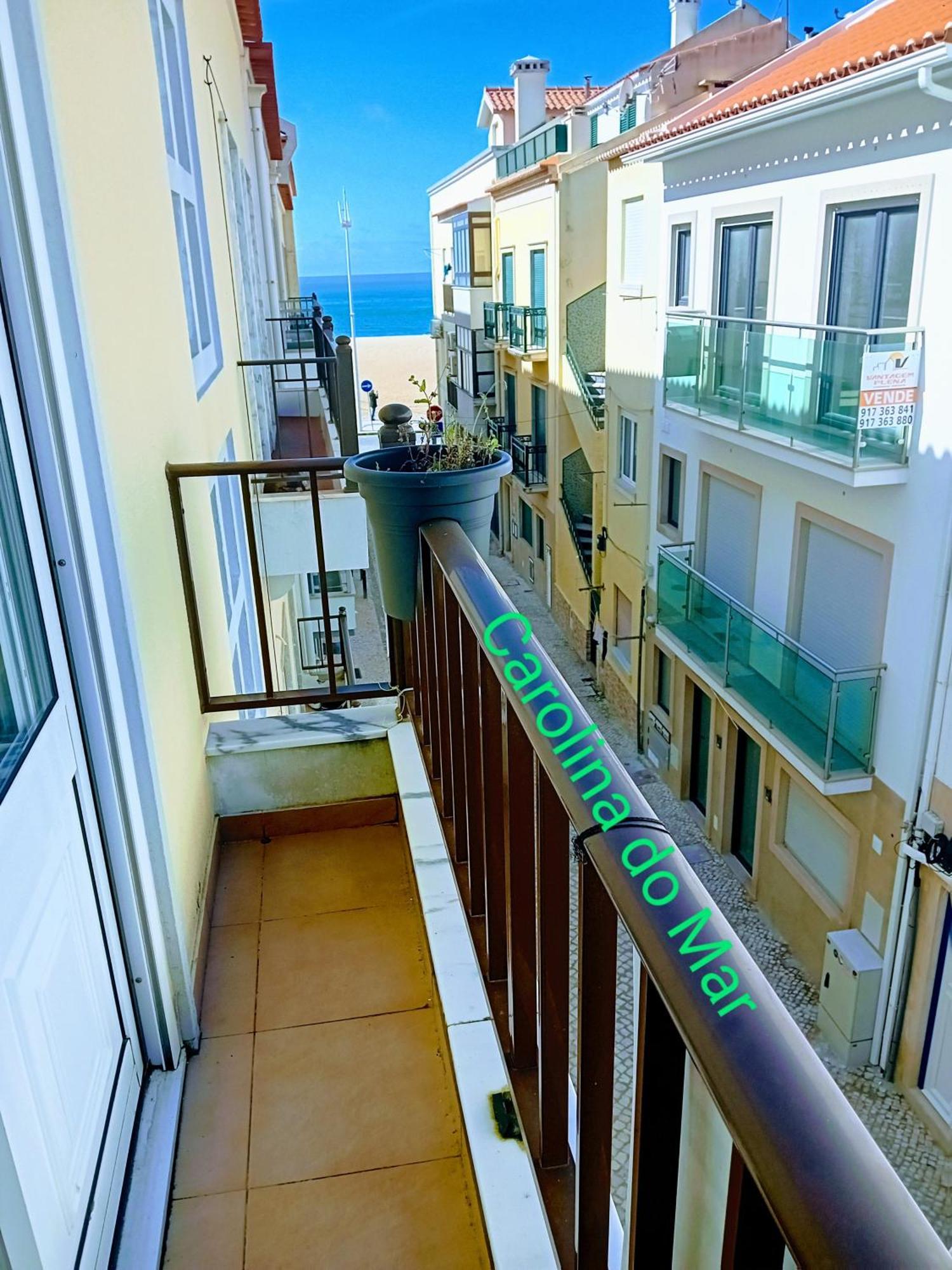 Carolina Do Mar * Nazare