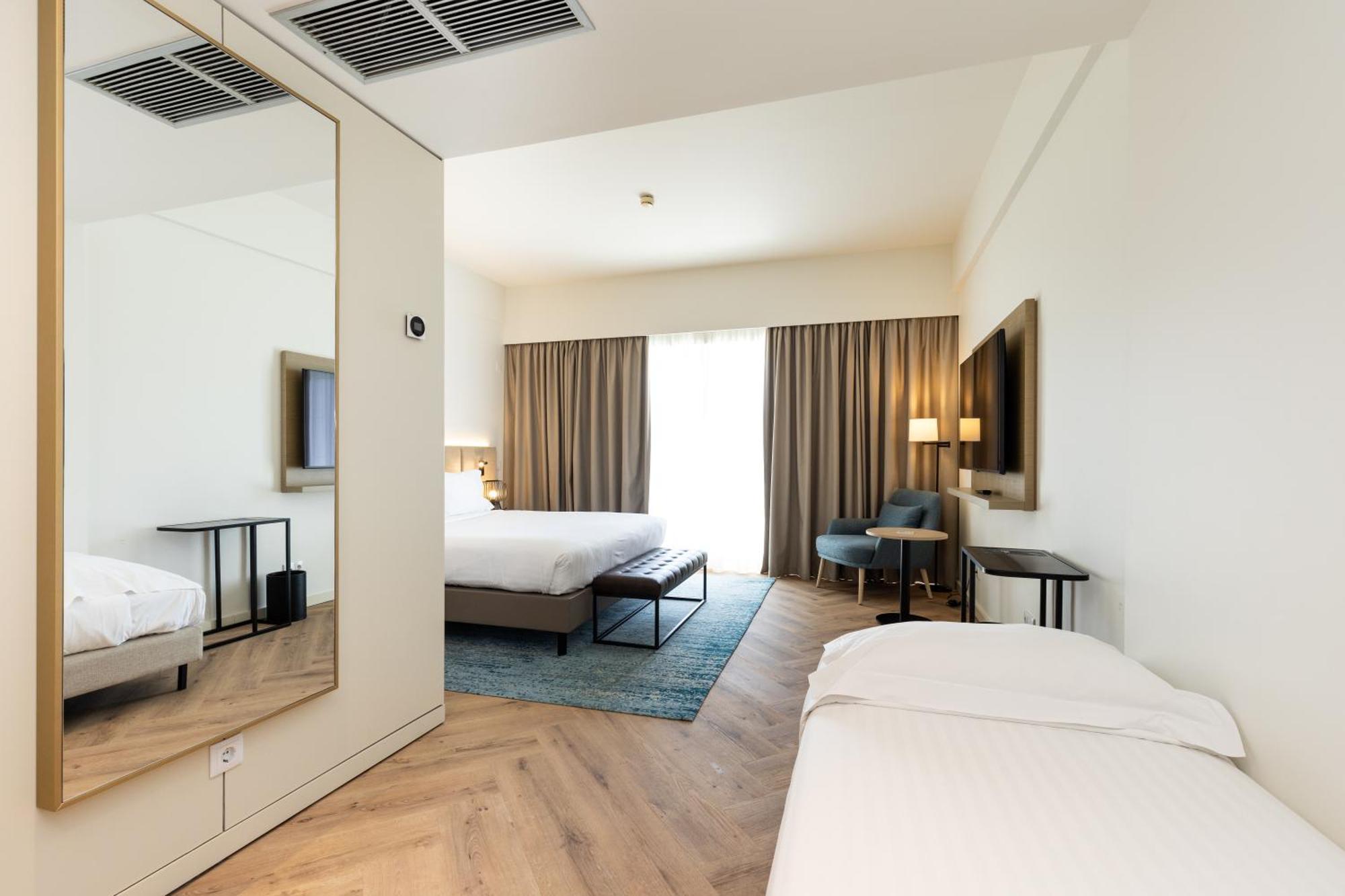 Hotel Crowne Plaza - Caparica Lisbon 4*