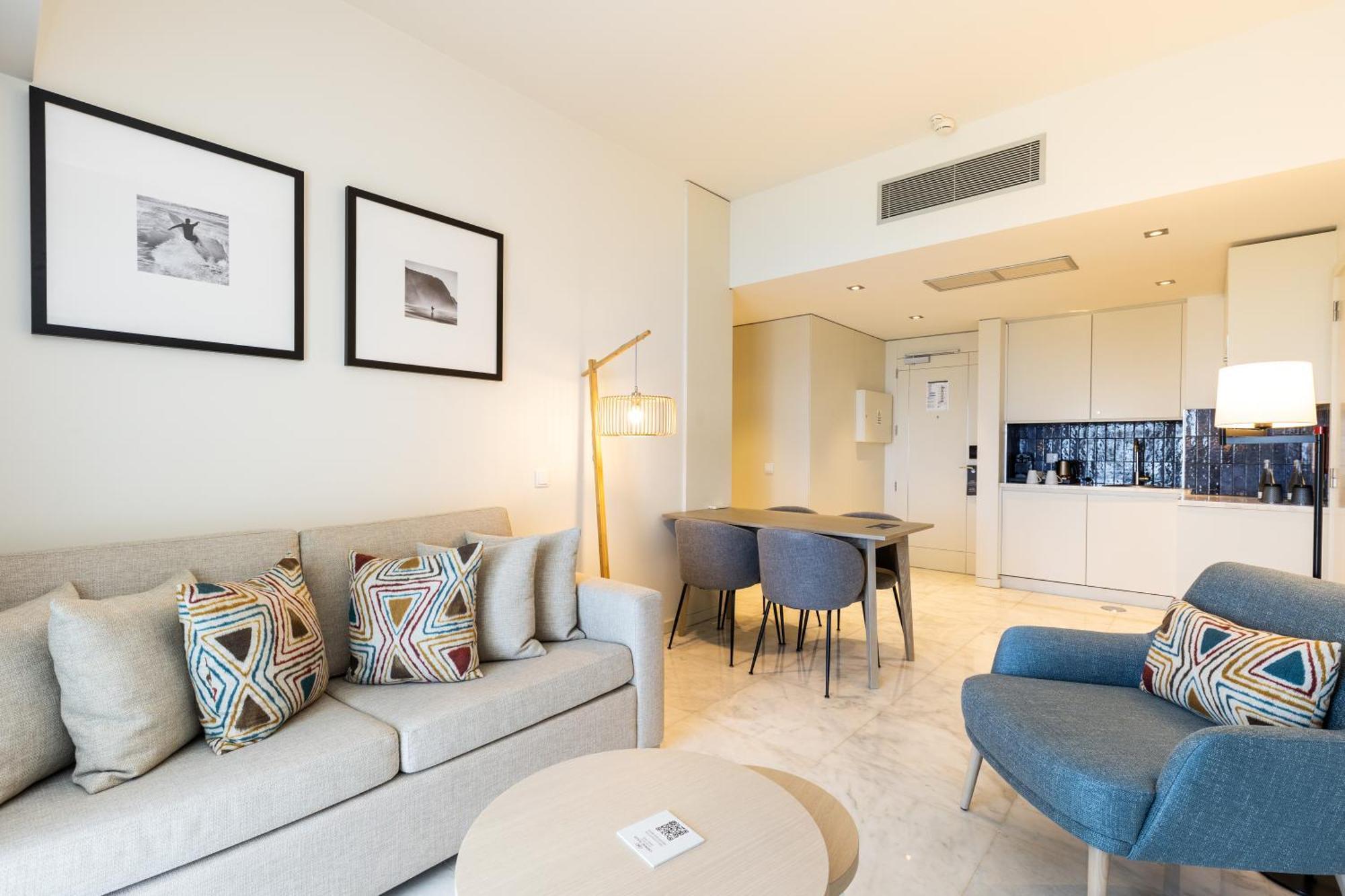 Crowne Plaza - Caparica Lisbon Hotel