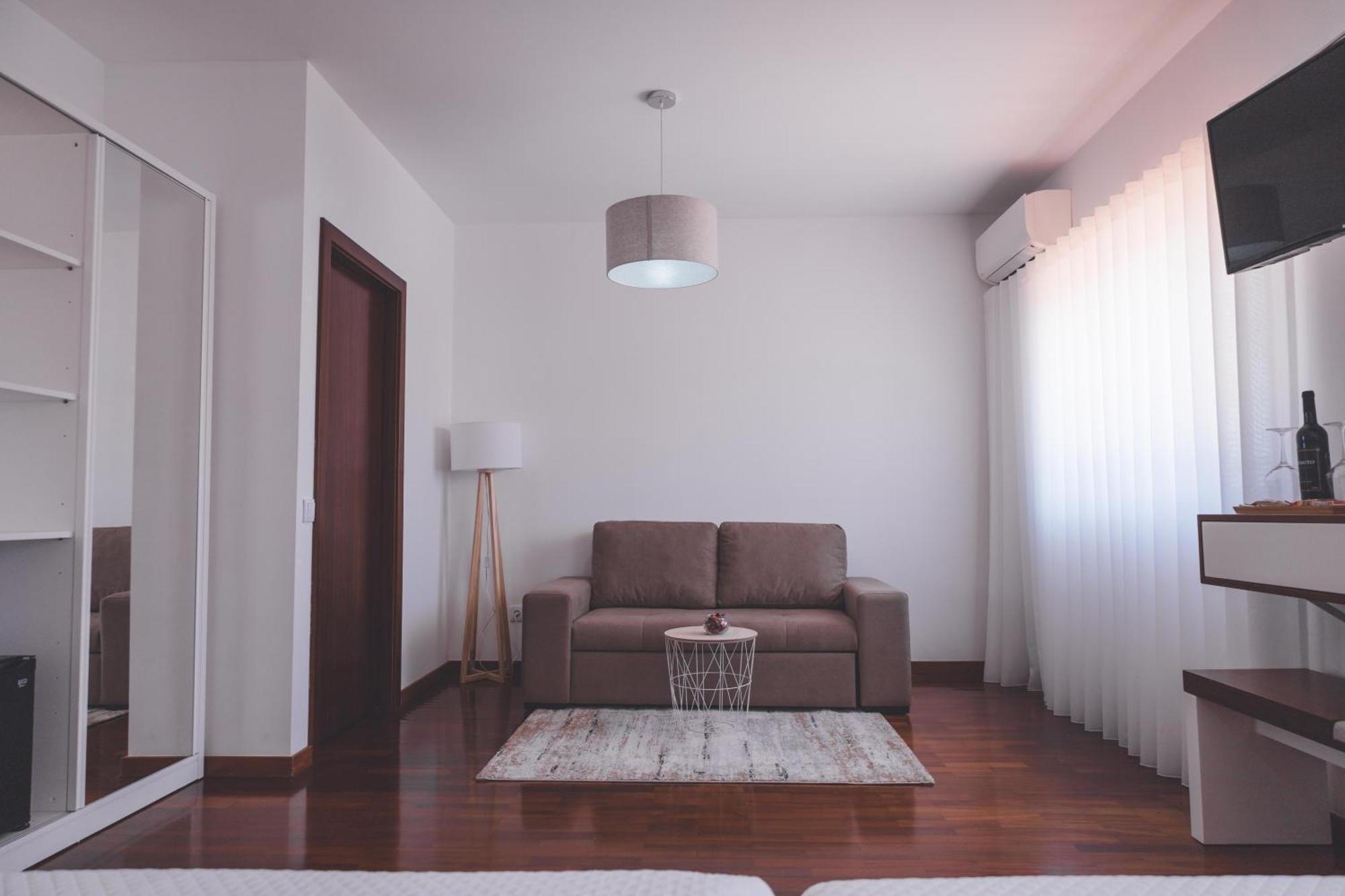 Quinta Da Portela Douro Bed & Breakfast 3*
