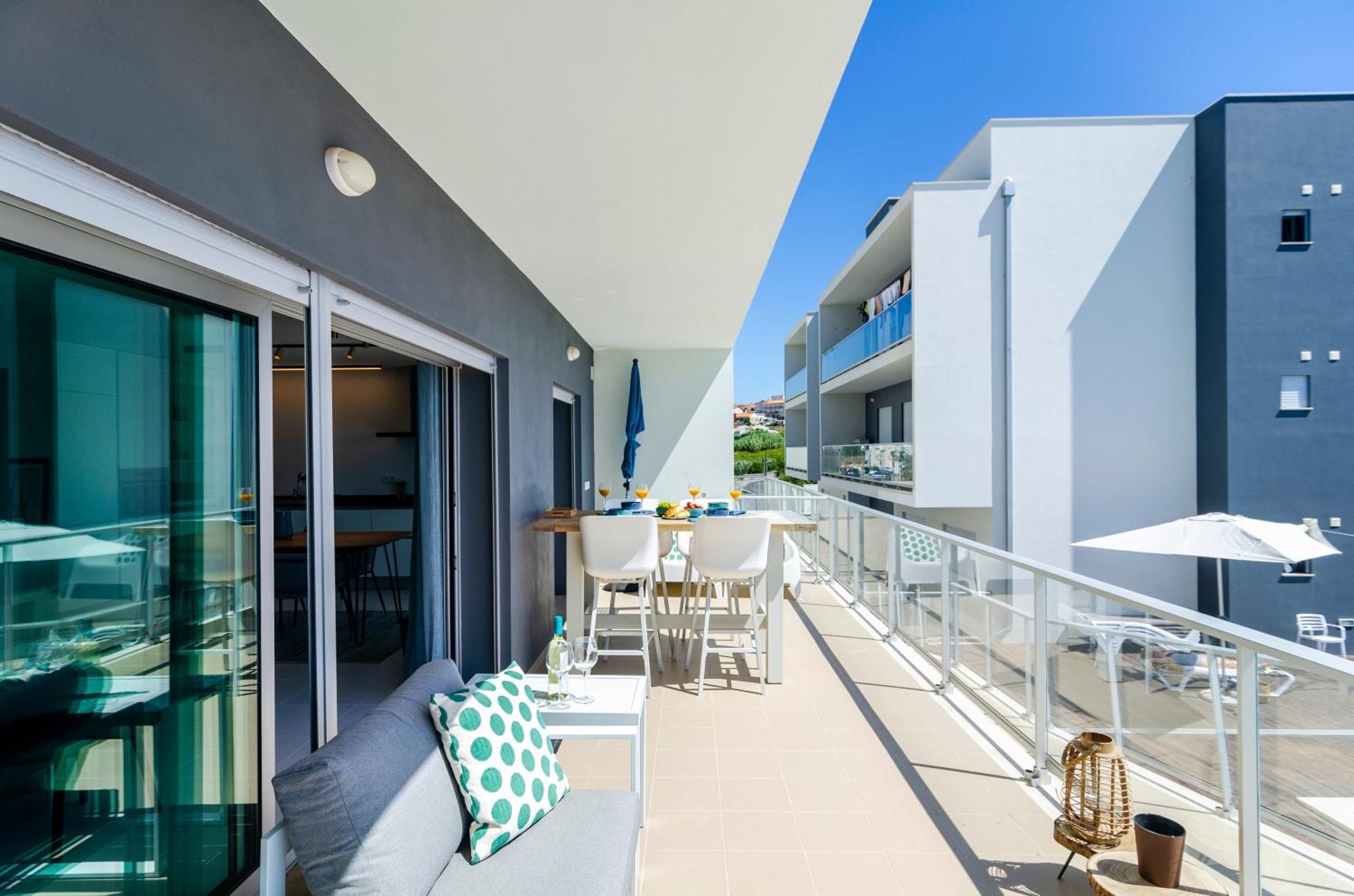 Panoramic Views - Terrace, Sea Views & Pool Apartment