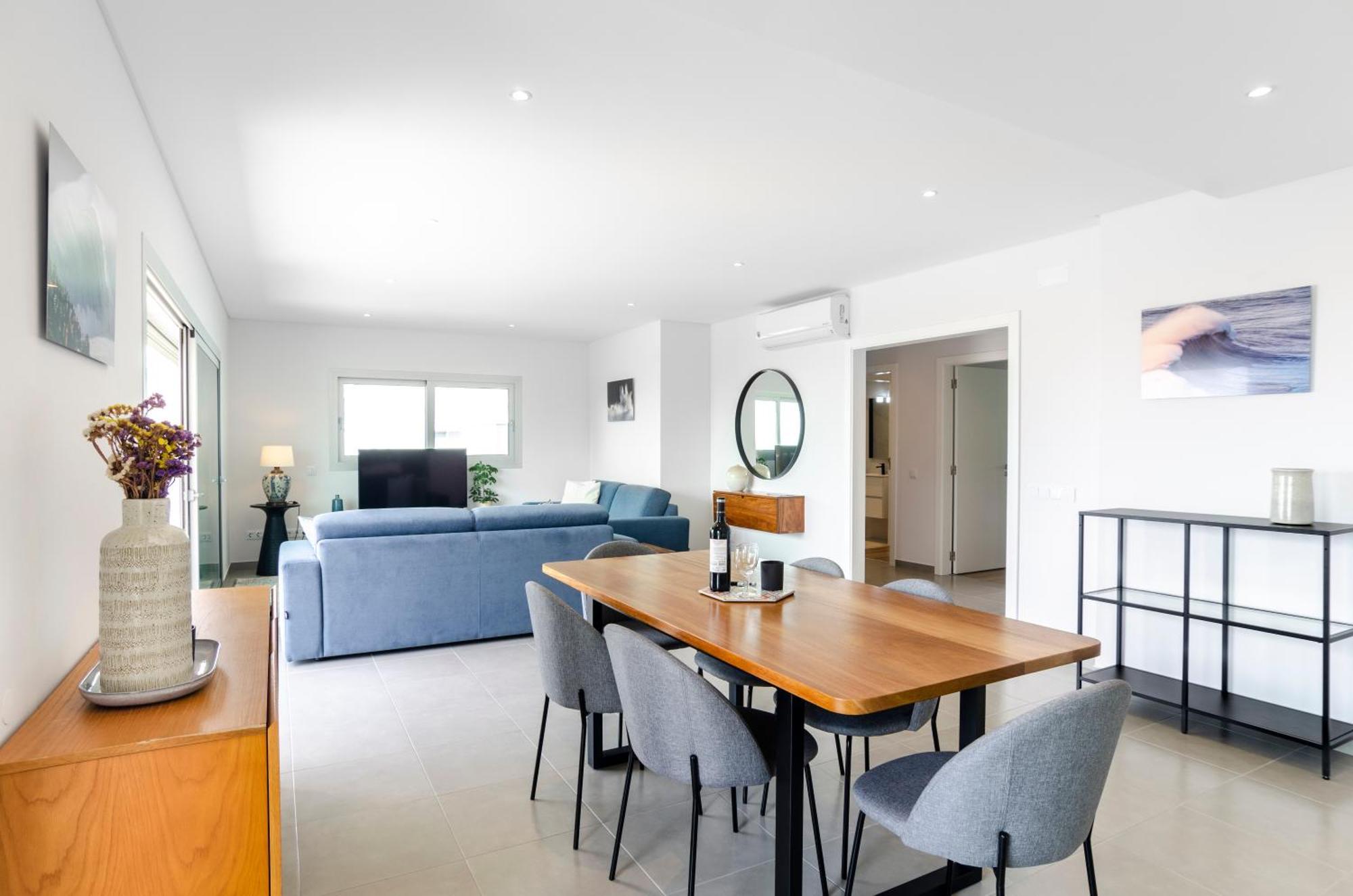 Panoramic Views - Terrace, Sea Views & Pool *