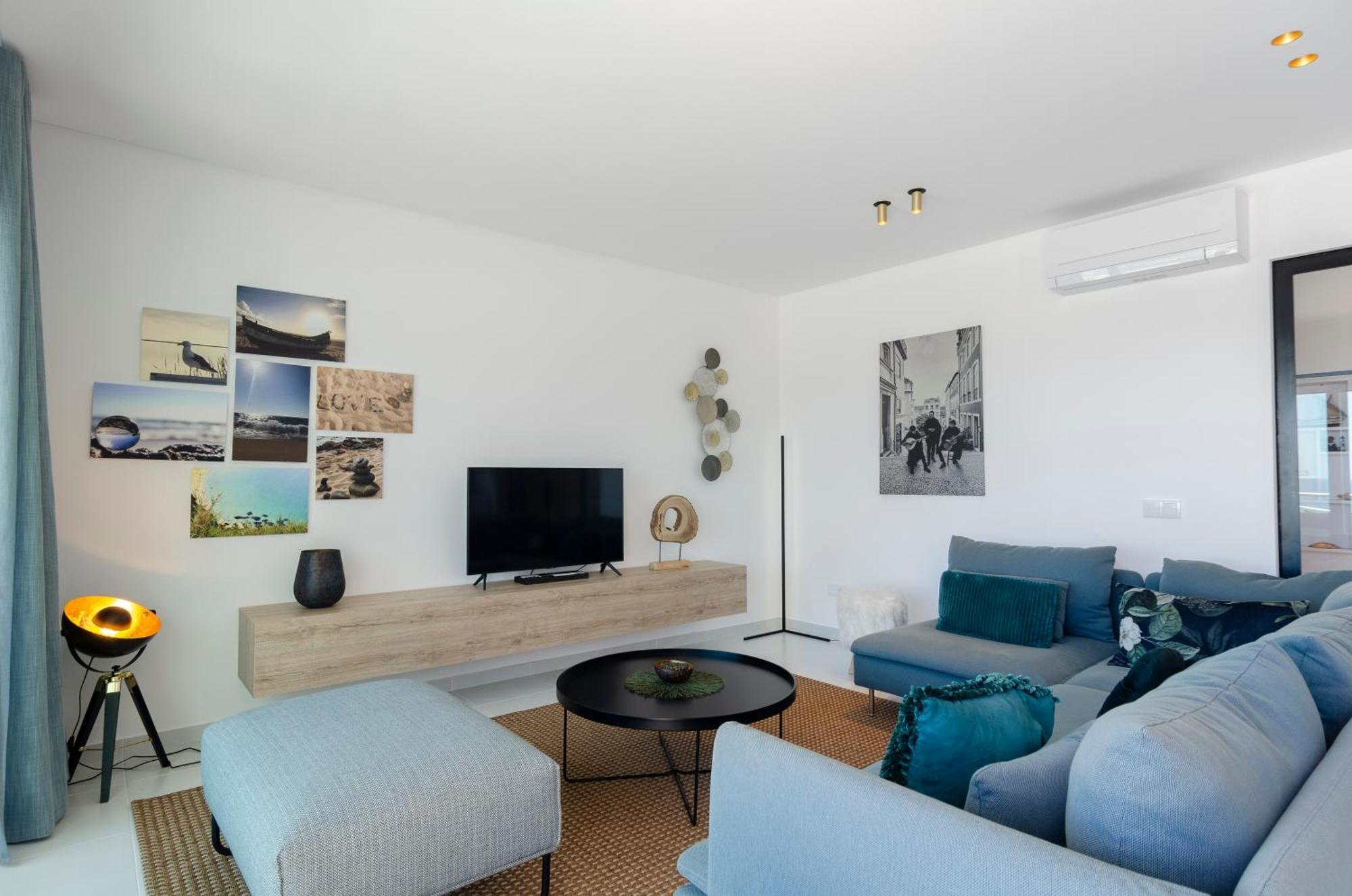 Apartment Panoramic Views - Terrace, Sea Views & Pool