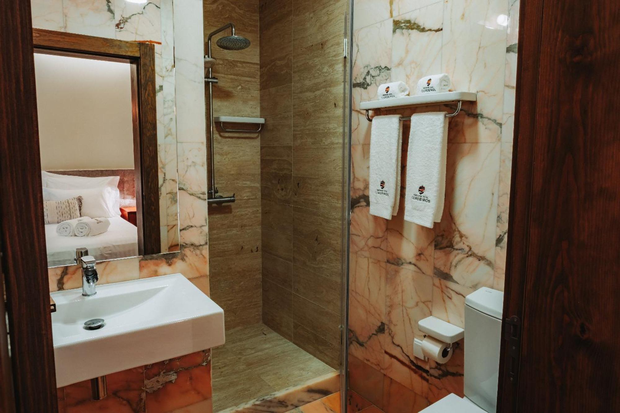 Herdade Dos Cordeiros Bed & Breakfast