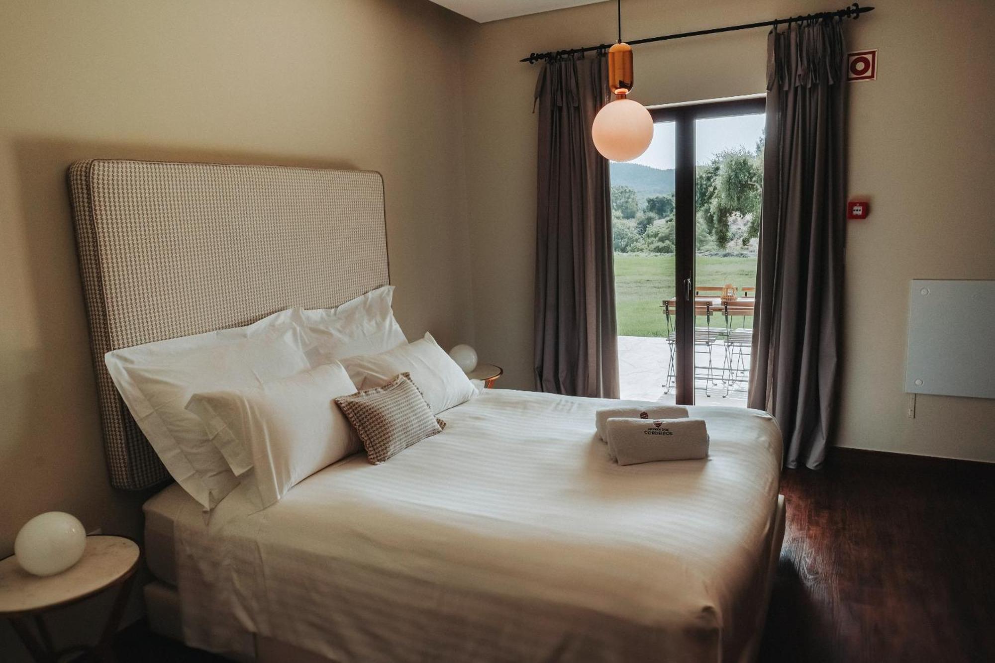 Herdade Dos Cordeiros Bed & Breakfast