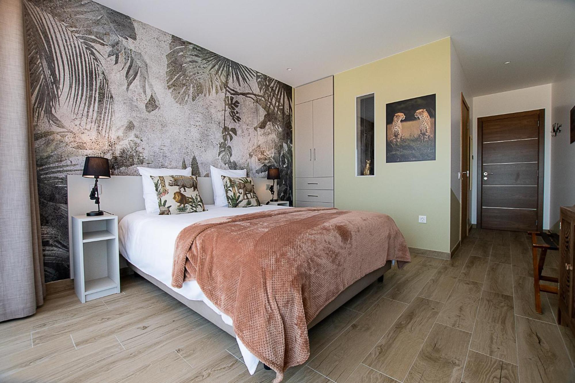 Oceane - Adults Only * Nazare