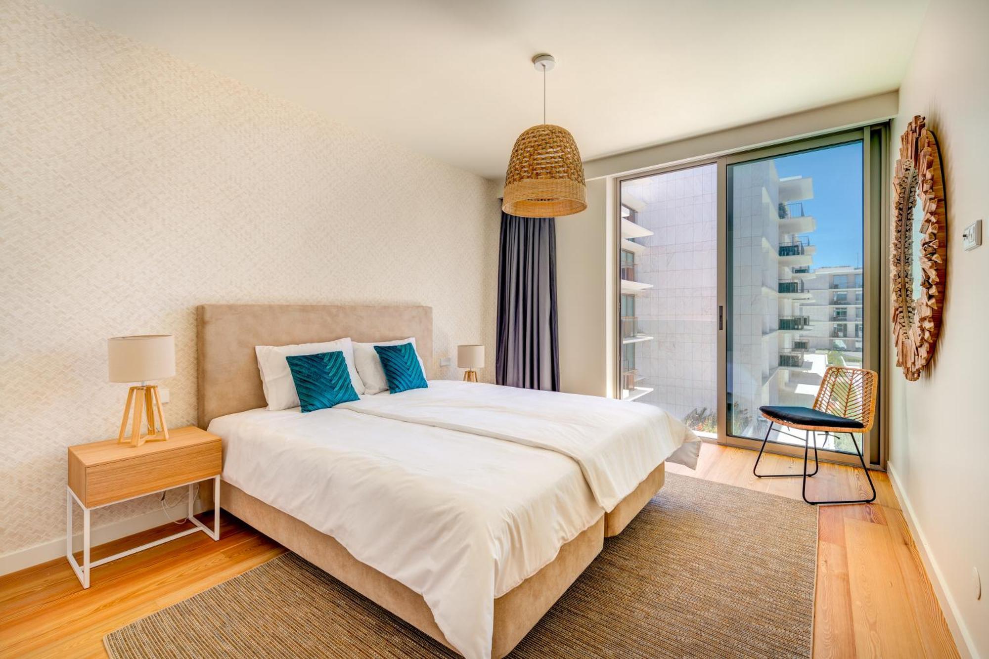 In The Beautiful Bayline Building - - Pool - Gym - - Pargo By Bedzy Apartment